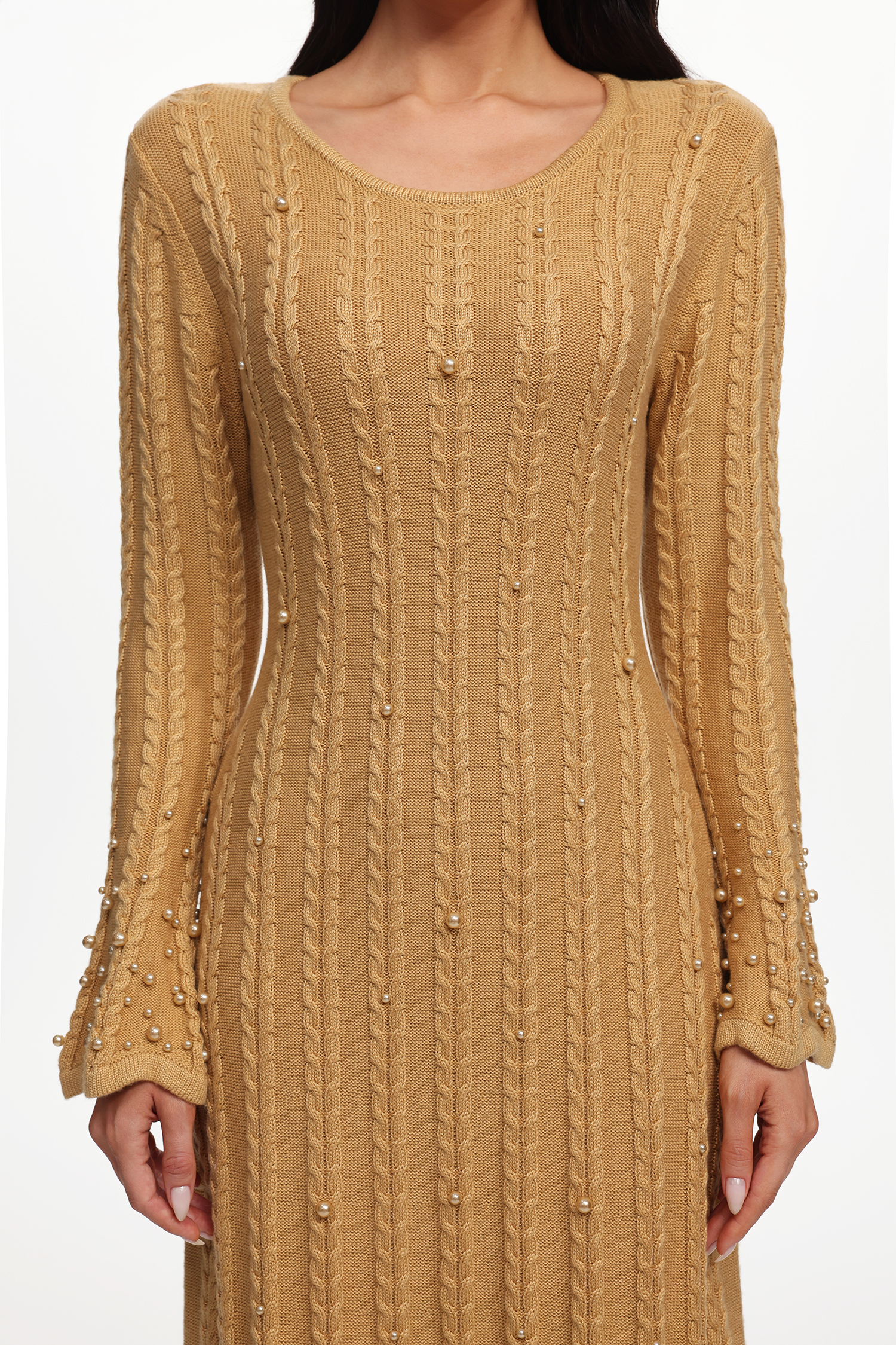 Weiss Elegant Contour Round Neck Long Sleeve Pearl Knit Maxi Dress