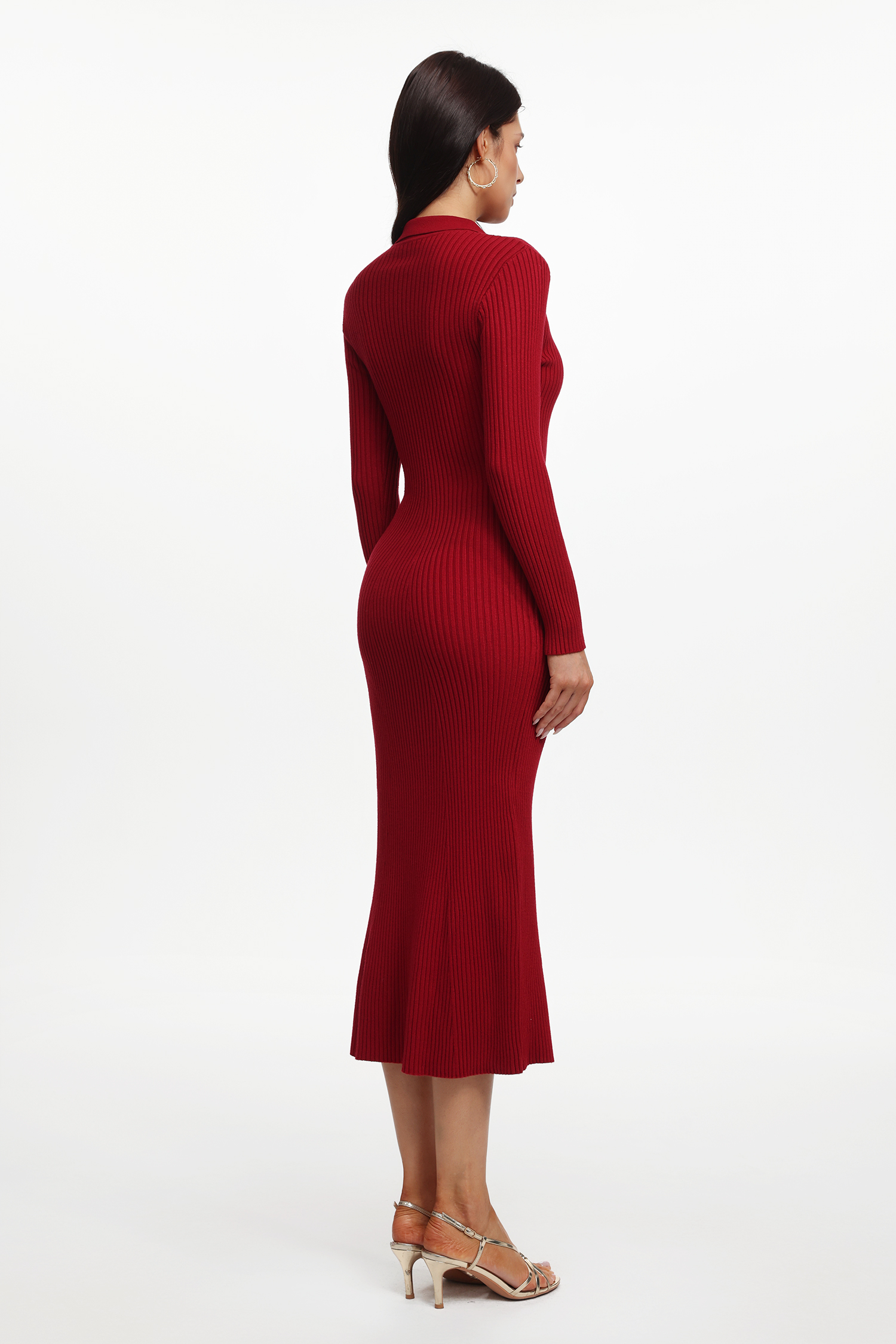 Morwenna Elegant Contour Long Sleeve Pearl Knit Maxi Dress