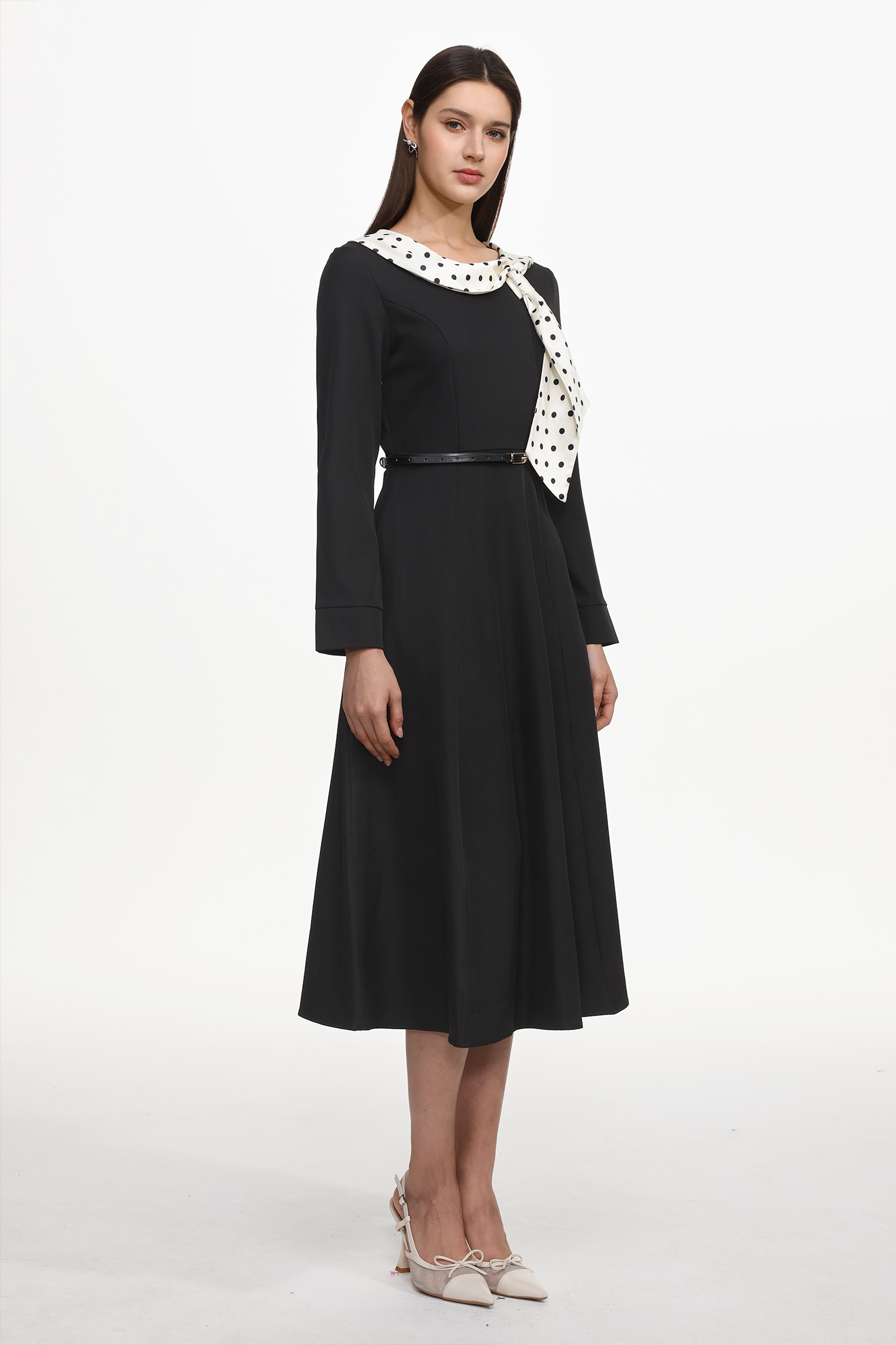 Tikia Vintage Contour Long Sleeve Knit Maxi Dress