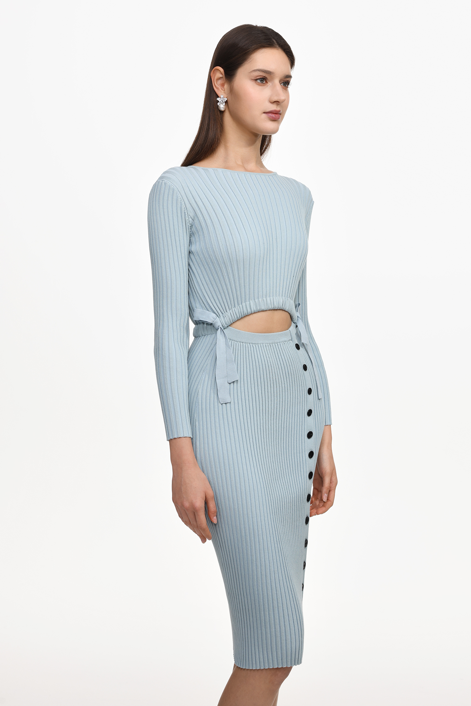 Viomo Chic Contour Round Neck Long Sleeve Buttoned Knit Midi Dress