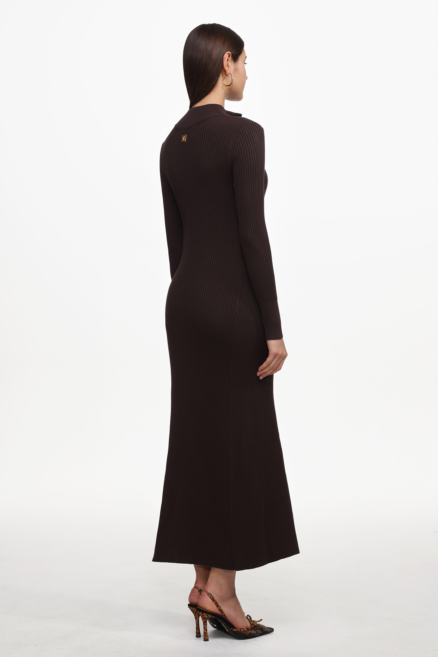 Evvie Chic Contour Long Sleeve Front Zip Knit Maxi Dress