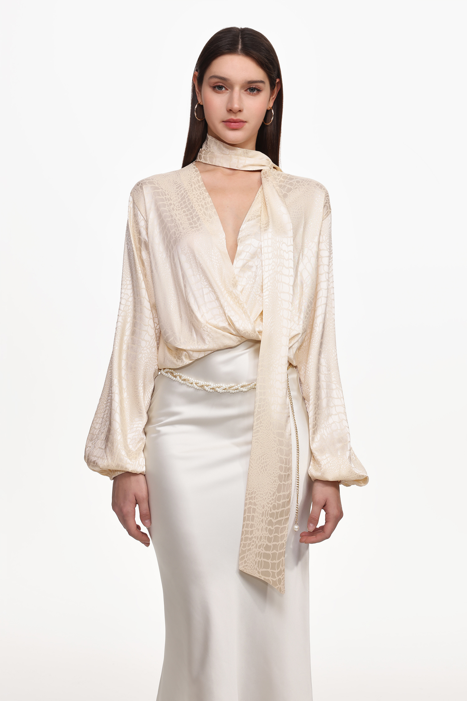 Vivi Elegant Top And Belt Set