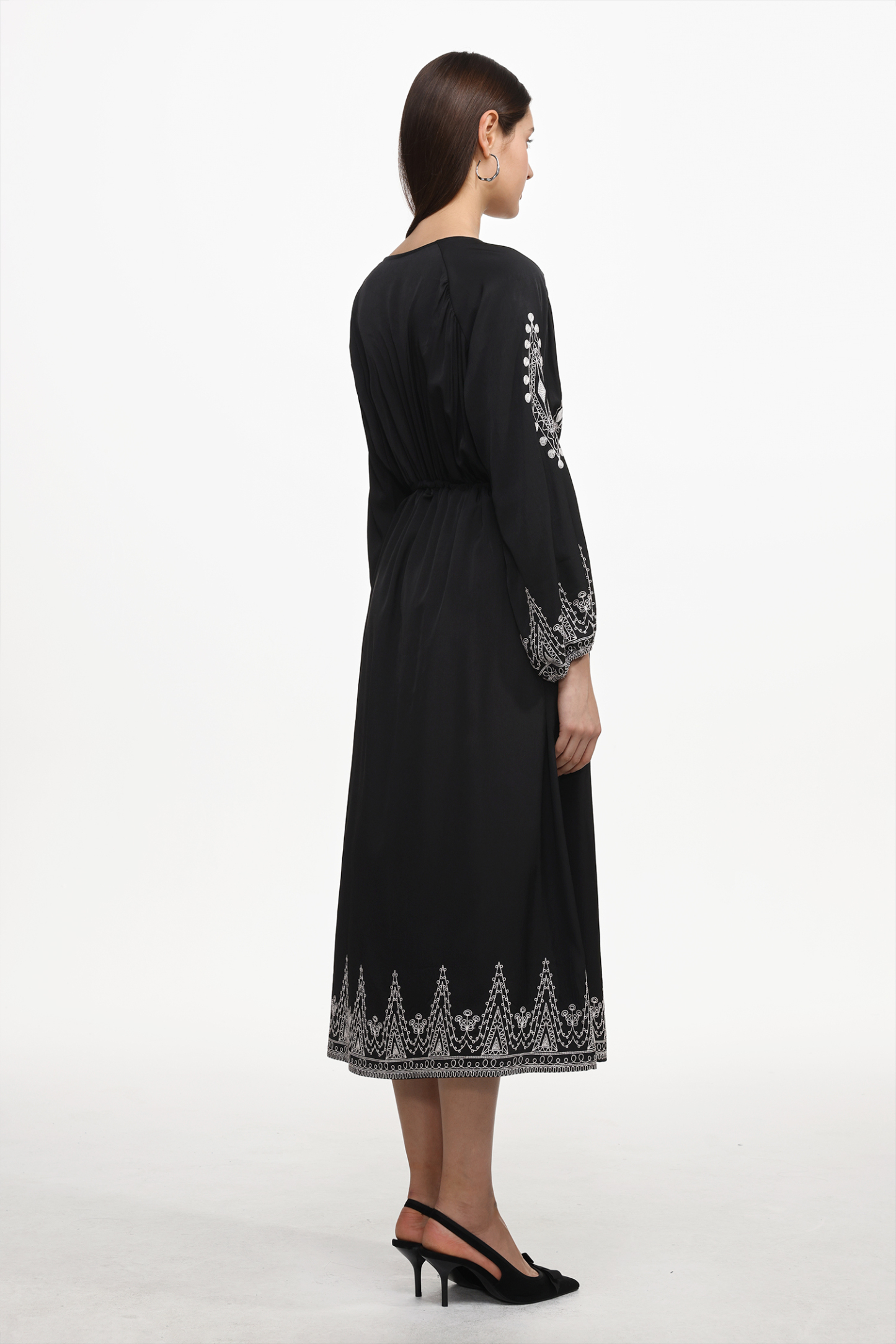 Wedasa Resort Flowy Round Neck Long Sleeve Print Woven Maxi Dress