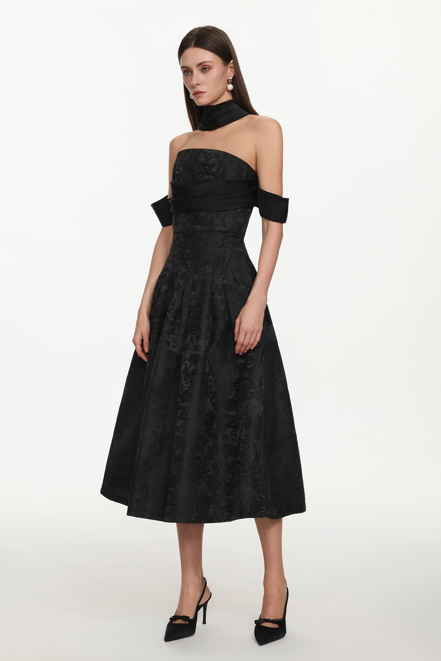 Nancy Elegant Tailored Off Shoulder Pleated Floral Maxi Dress