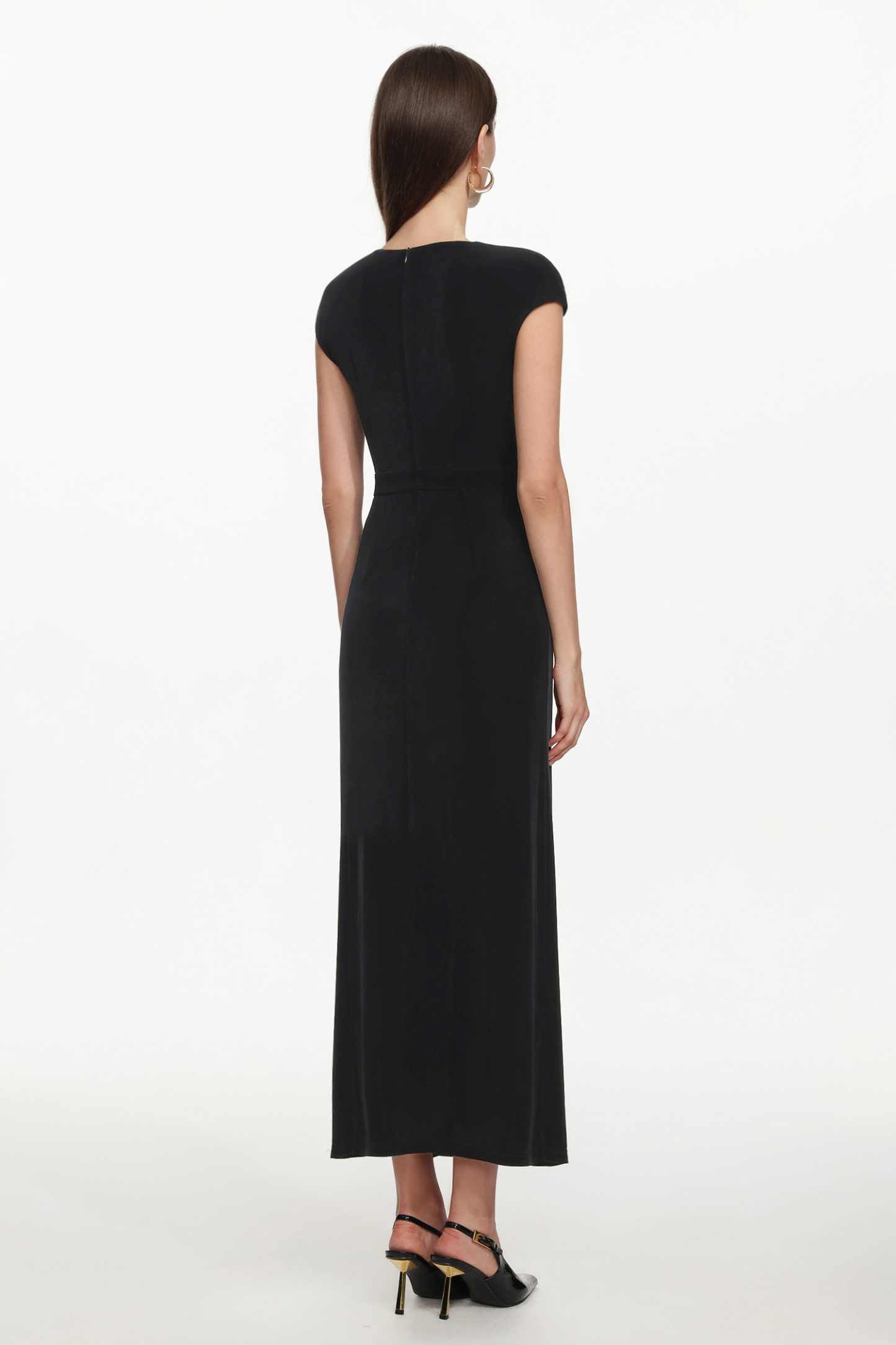 Viaua Chic Contour Sleeveless Cut Out Lace Knit Maxi Dress