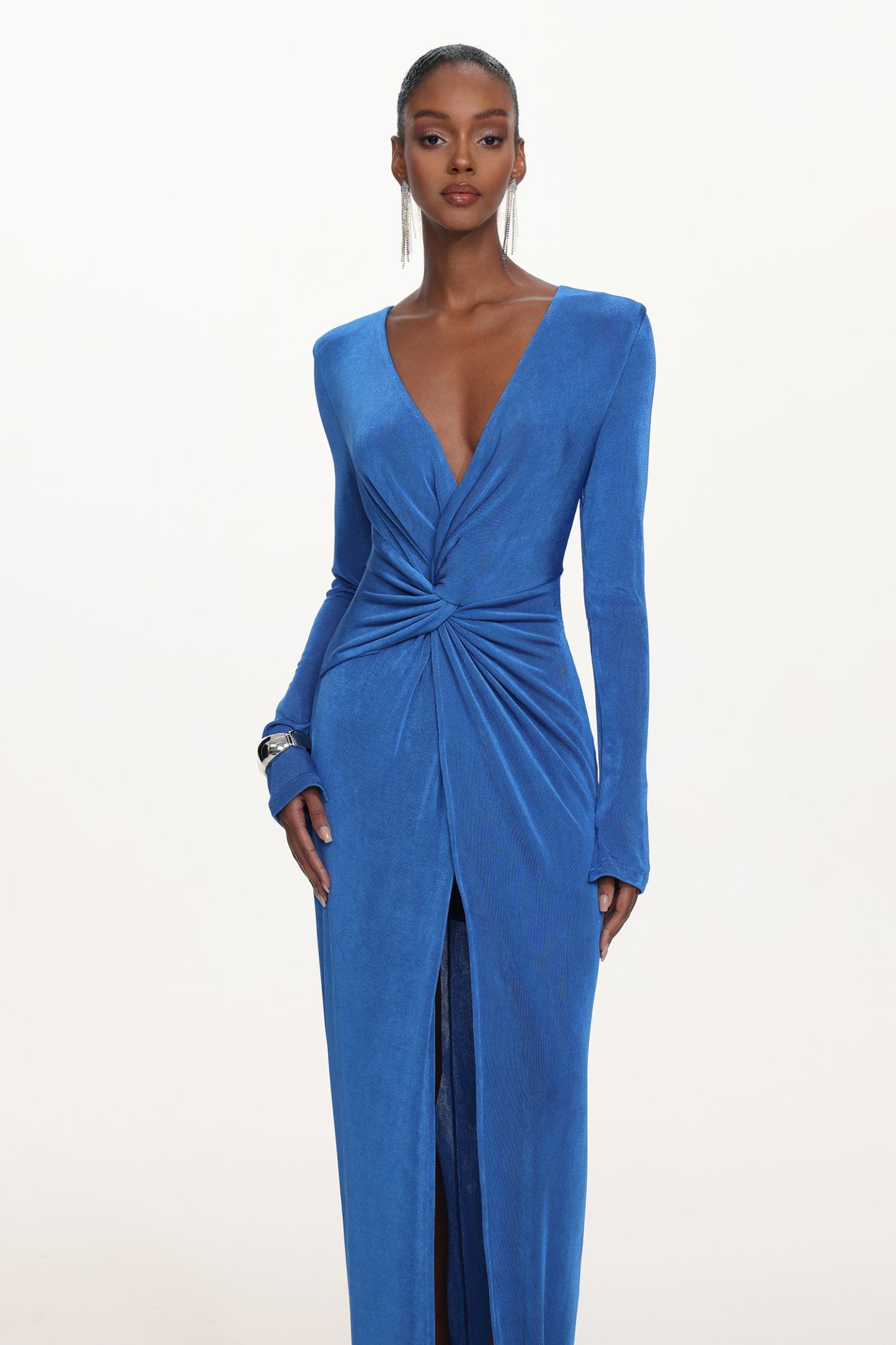 Varo Chic Contour V Neck Long Sleeve Knot Knit Maxi Dress