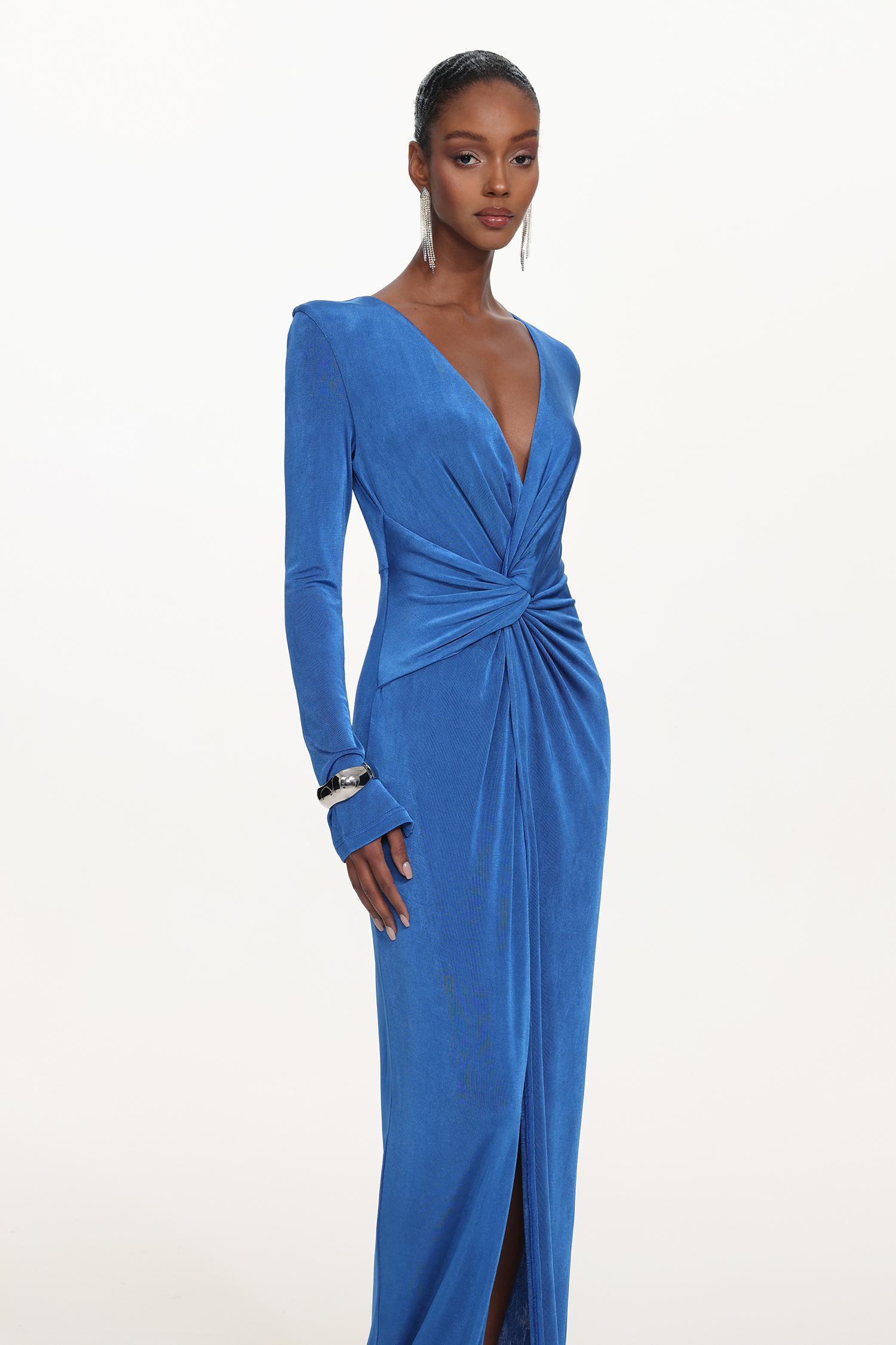 Varo Chic Contour V Neck Long Sleeve Knot Knit Maxi Dress