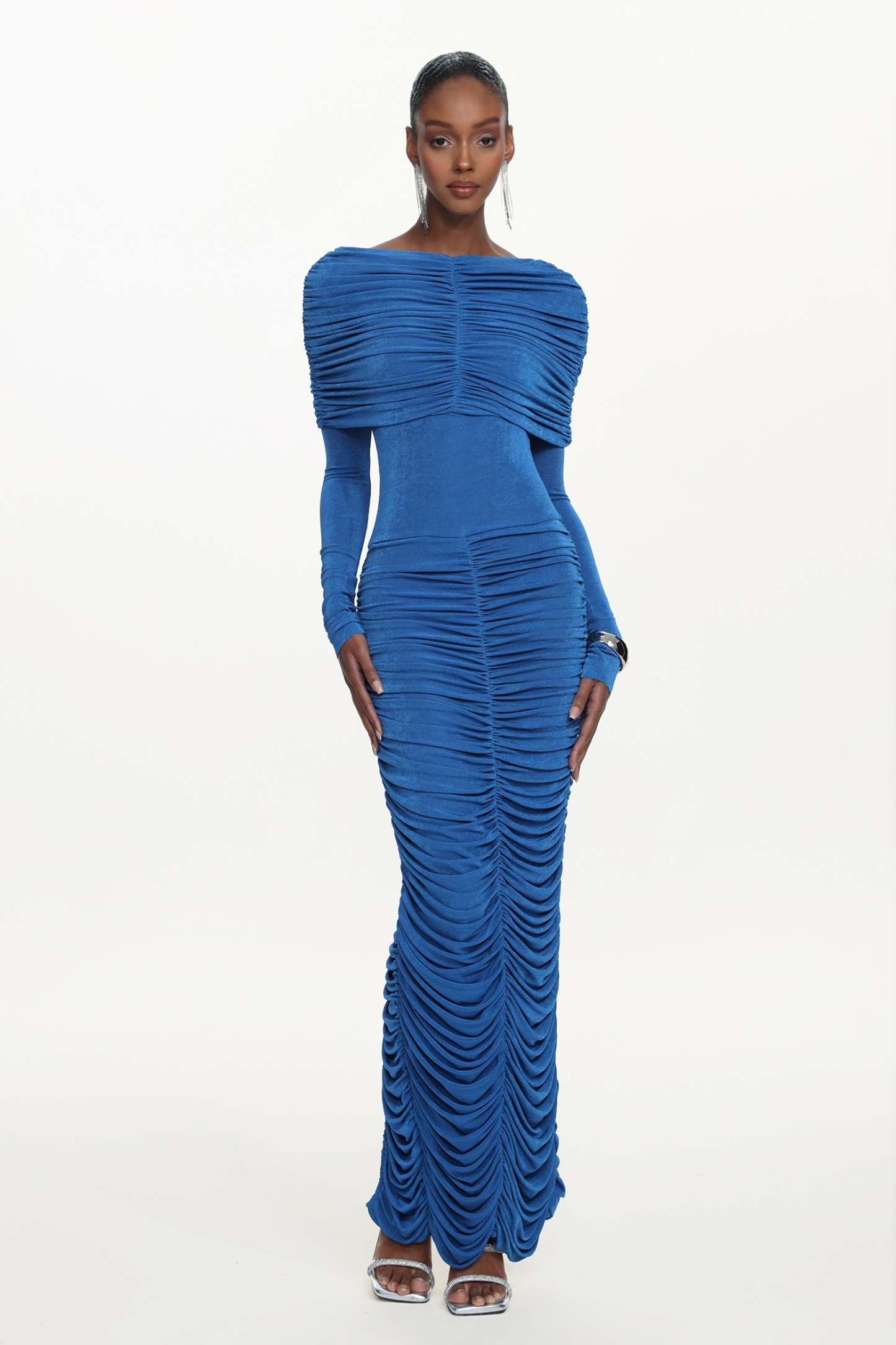 Dulio Chic Contour Long Sleeve Ruched Knit Maxi Dress