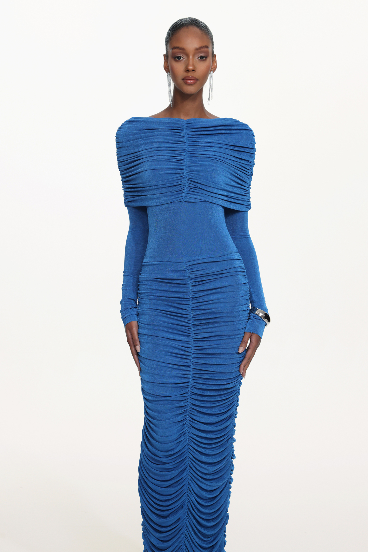 Dulio Chic Contour Long Sleeve Ruched Knit Maxi Dress