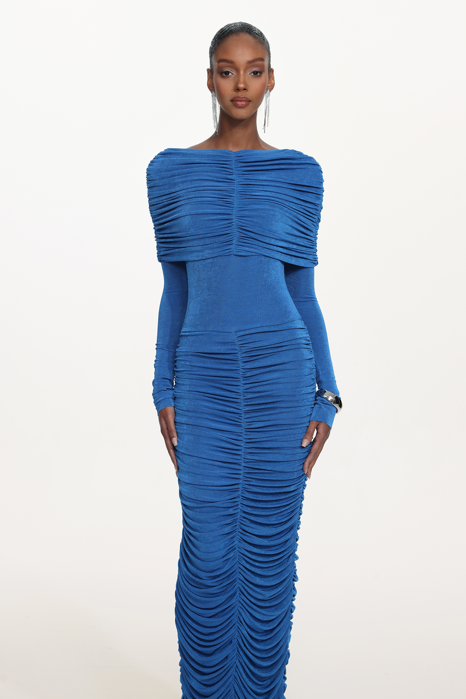 Dulio Chic Contour Long Sleeve Ruched Knit Maxi Dress