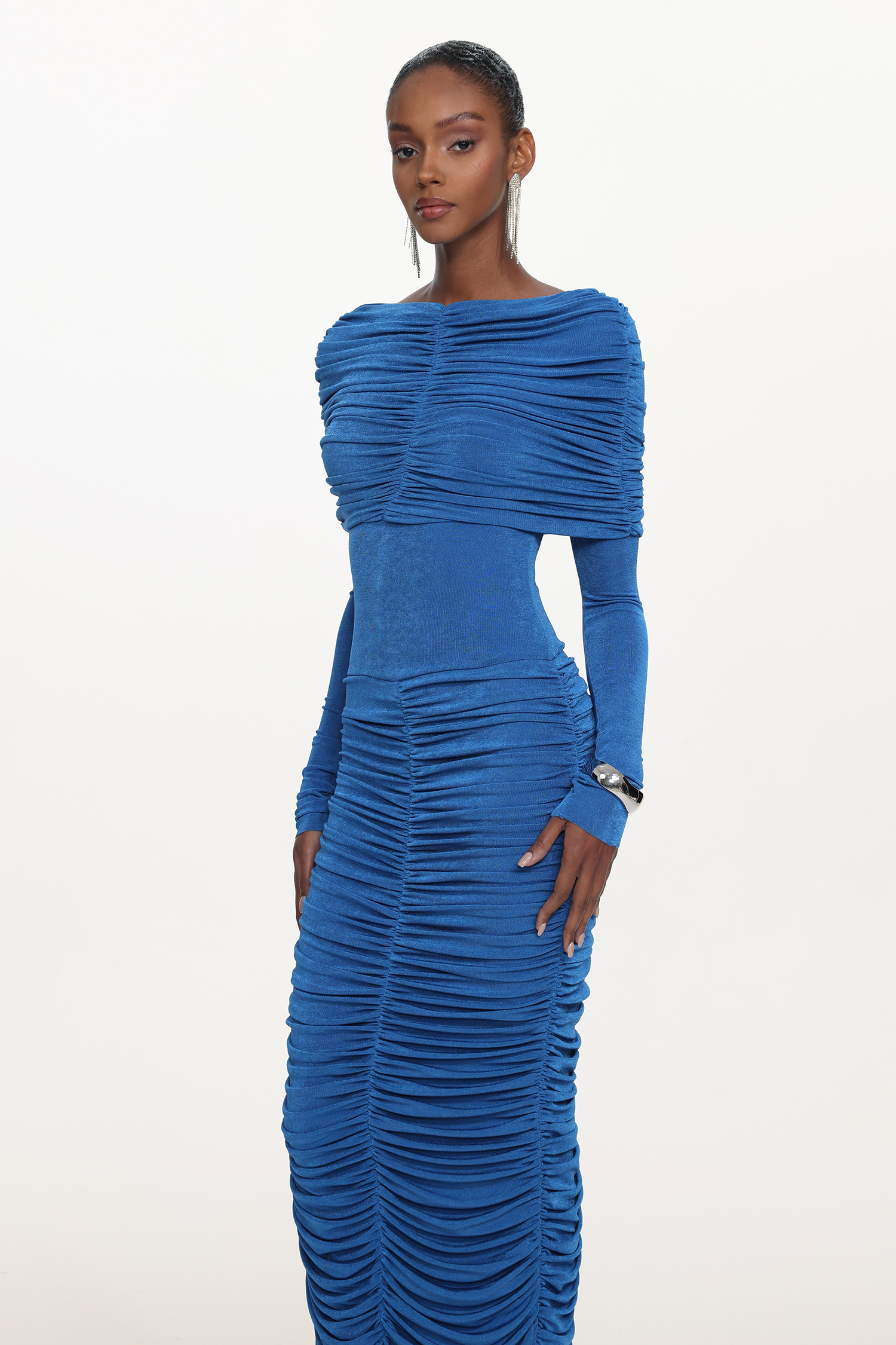 Dulio Chic Contour Long Sleeve Ruched Knit Maxi Dress