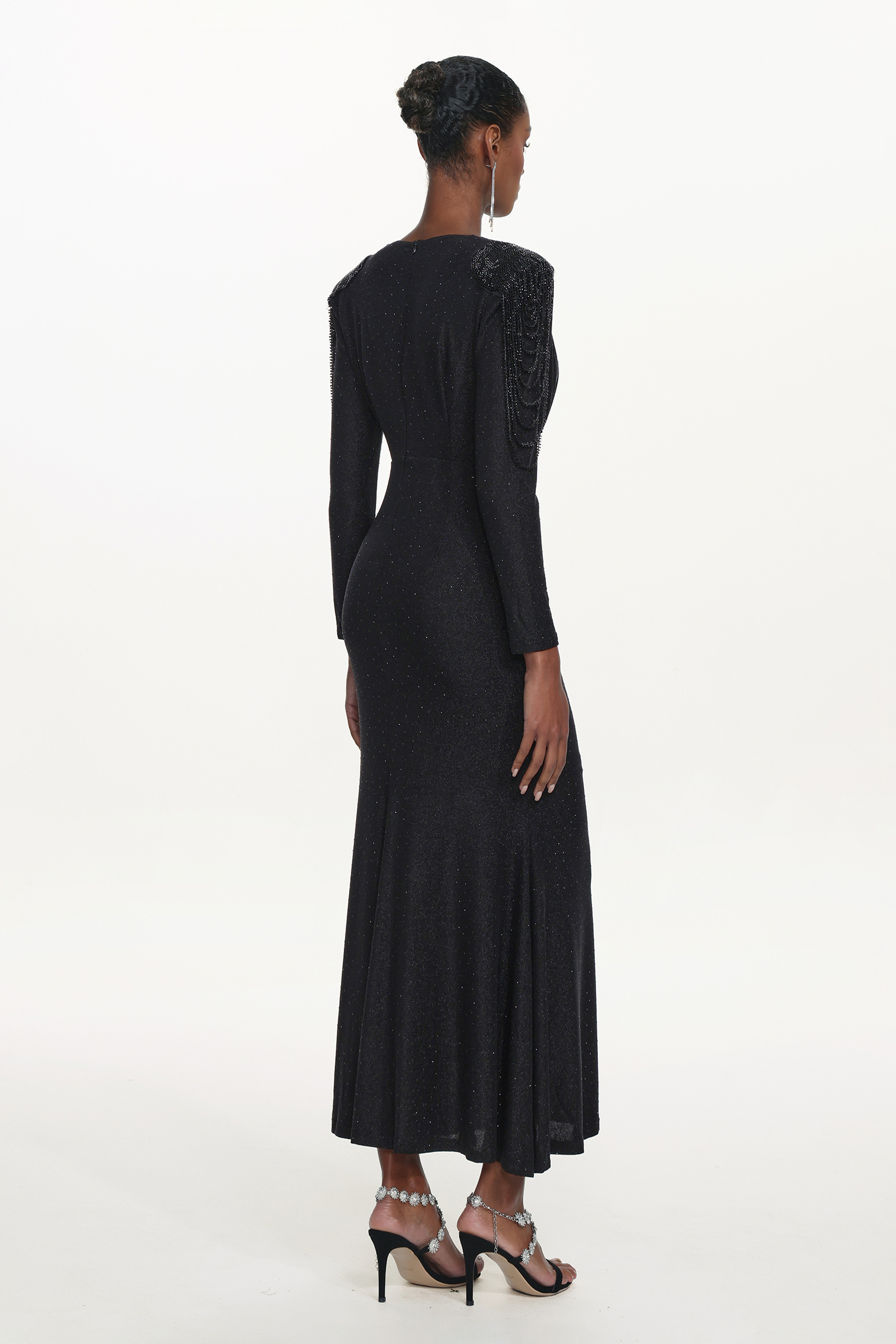 Suri Elegant Contour V Neck Long Sleeve Beaded Fringe Ruched Knit Maxi Dress