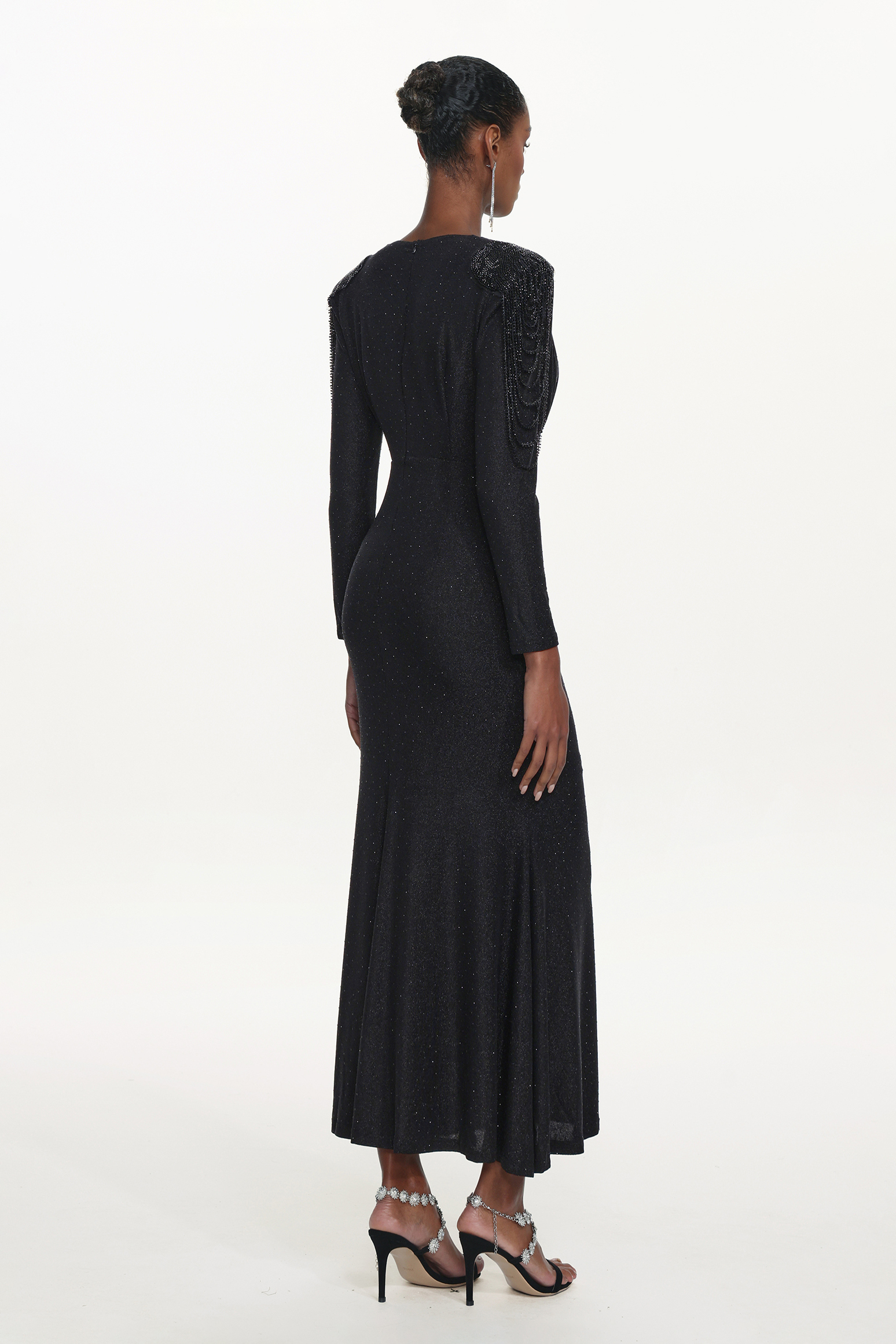 Suri Elegant Contour V Neck Long Sleeve Beaded Fringe Ruched Knit Maxi Dress