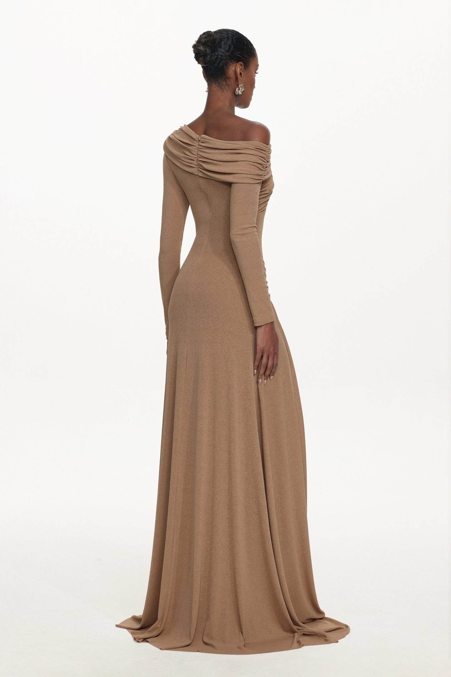 Lala Elegant Contour Off Shoulder Long Sleeve Ruched Knit Khaki Maxi Dress