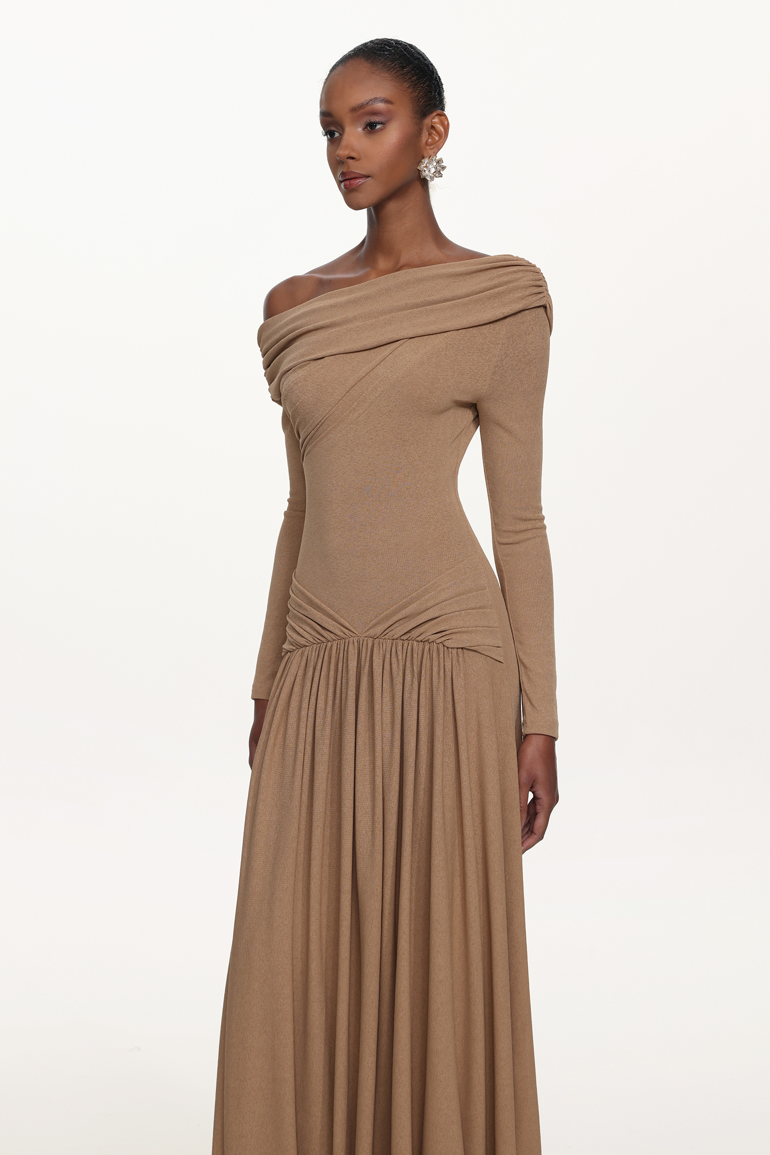 Lala Elegant Contour Off Shoulder Long Sleeve Ruched Knit Khaki Maxi Dress
