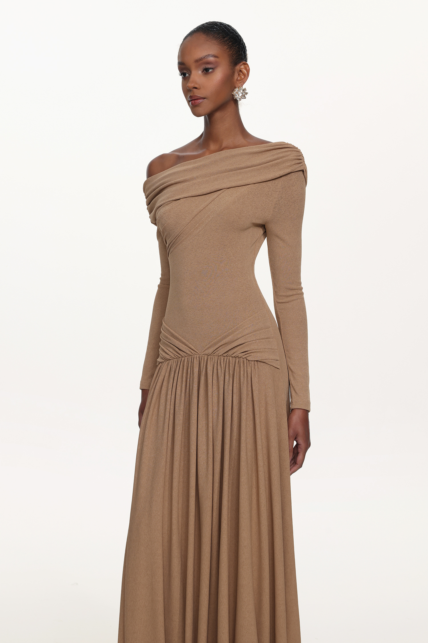 Lala Elegant Contour Off Shoulder Long Sleeve Ruched Knit Khaki Maxi Dress