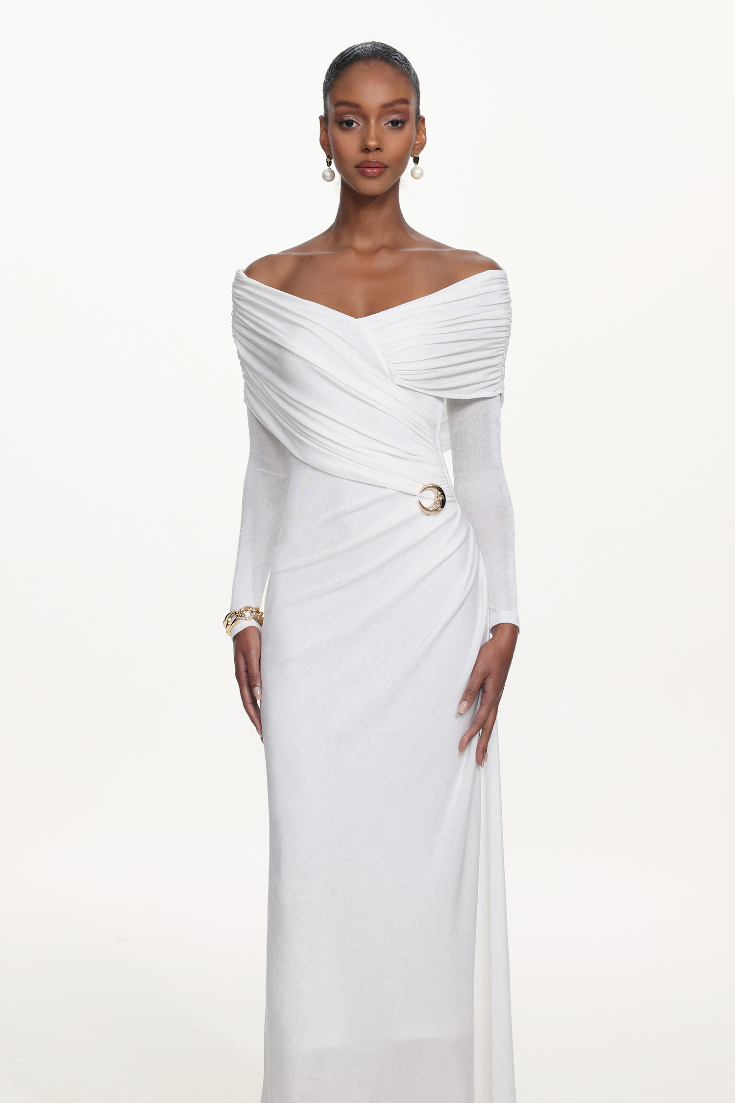 Mocano Romantic Contour V Neck Long Sleeve Asymmetric Ruched Knit White Maxi Dress