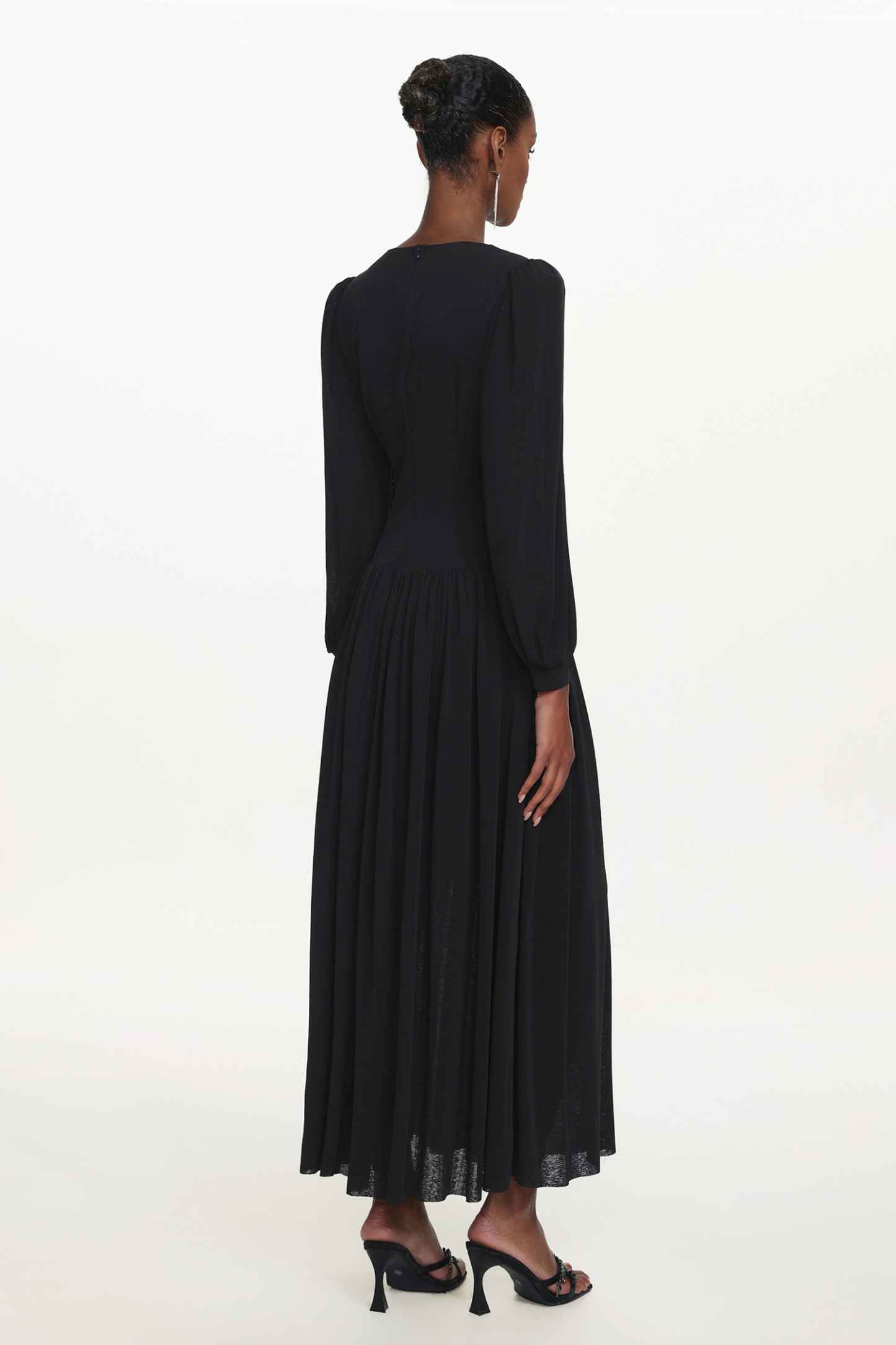 Liaco Elegant Contour V Neck Long Sleeve Ruched Lace Knit Black Maxi Dress