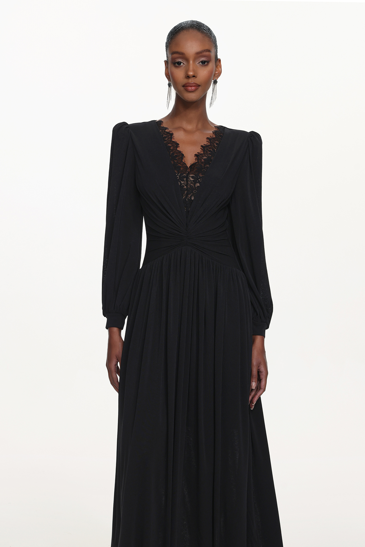 Liaco Elegant Contour V Neck Long Sleeve Ruched Lace Knit Black Maxi Dress