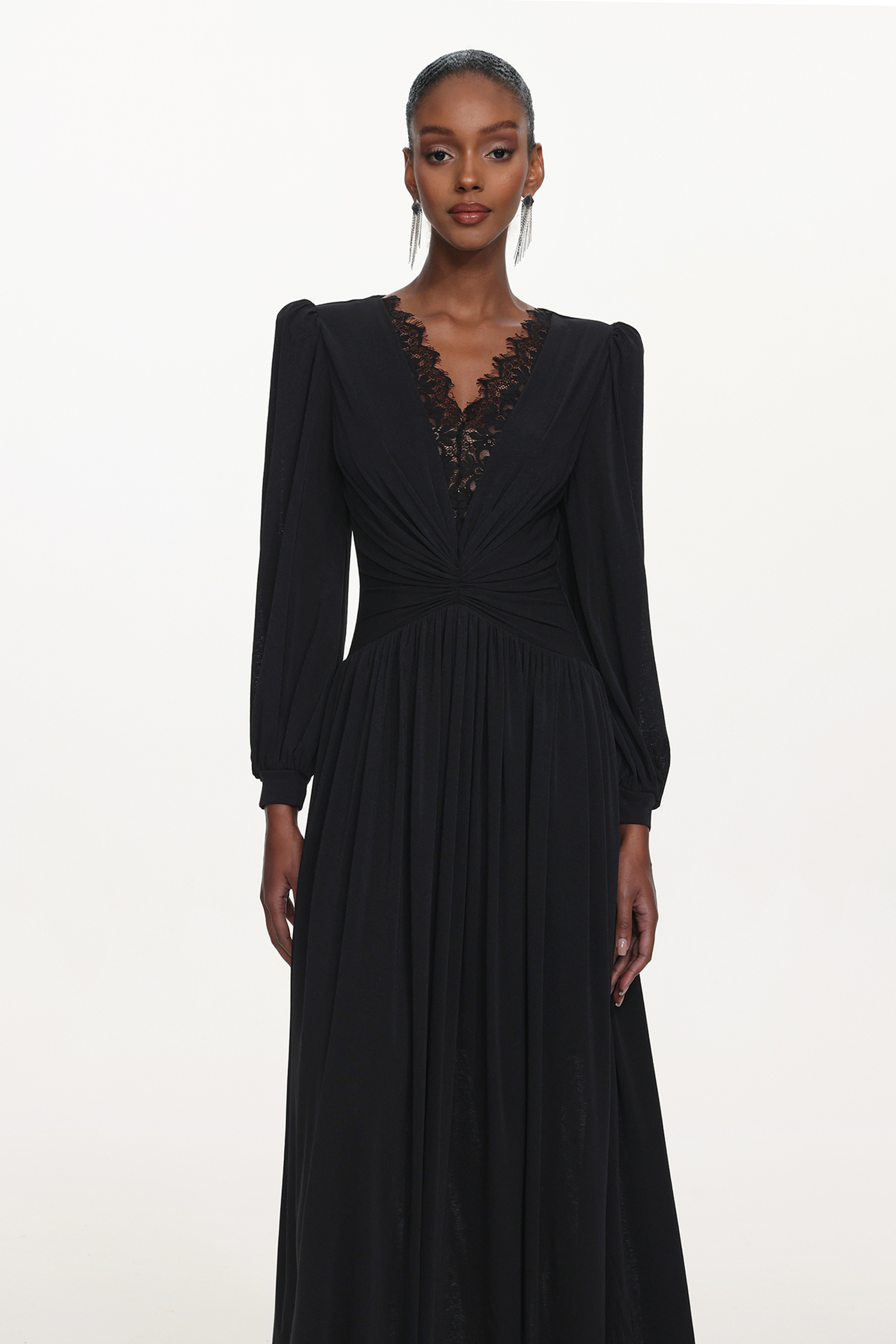 Liaco Elegant Contour V Neck Long Sleeve Ruched Lace Knit Black Maxi Dress