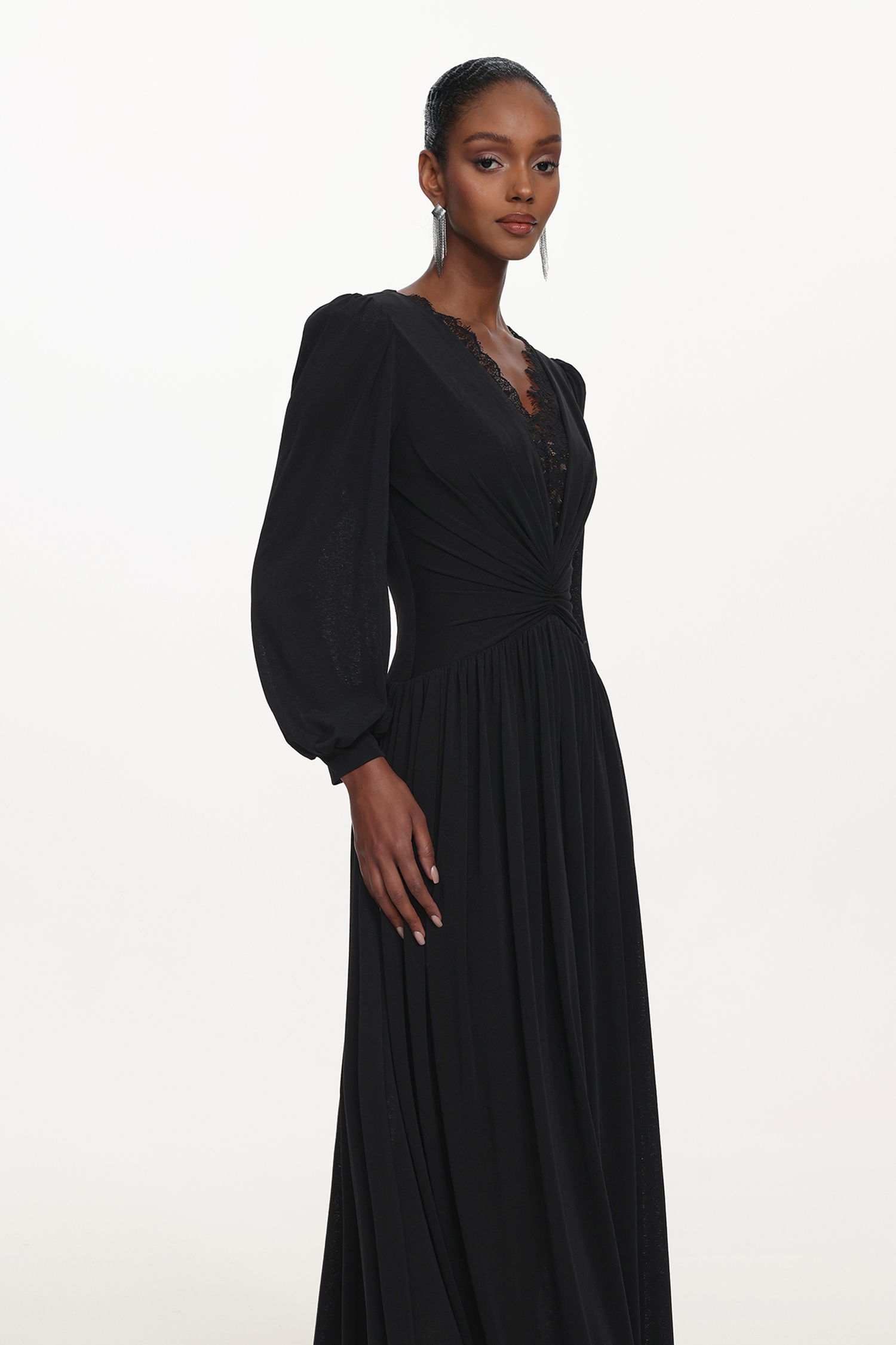 Liaco Elegant Contour V Neck Long Sleeve Ruched Lace Knit Black Maxi Dress