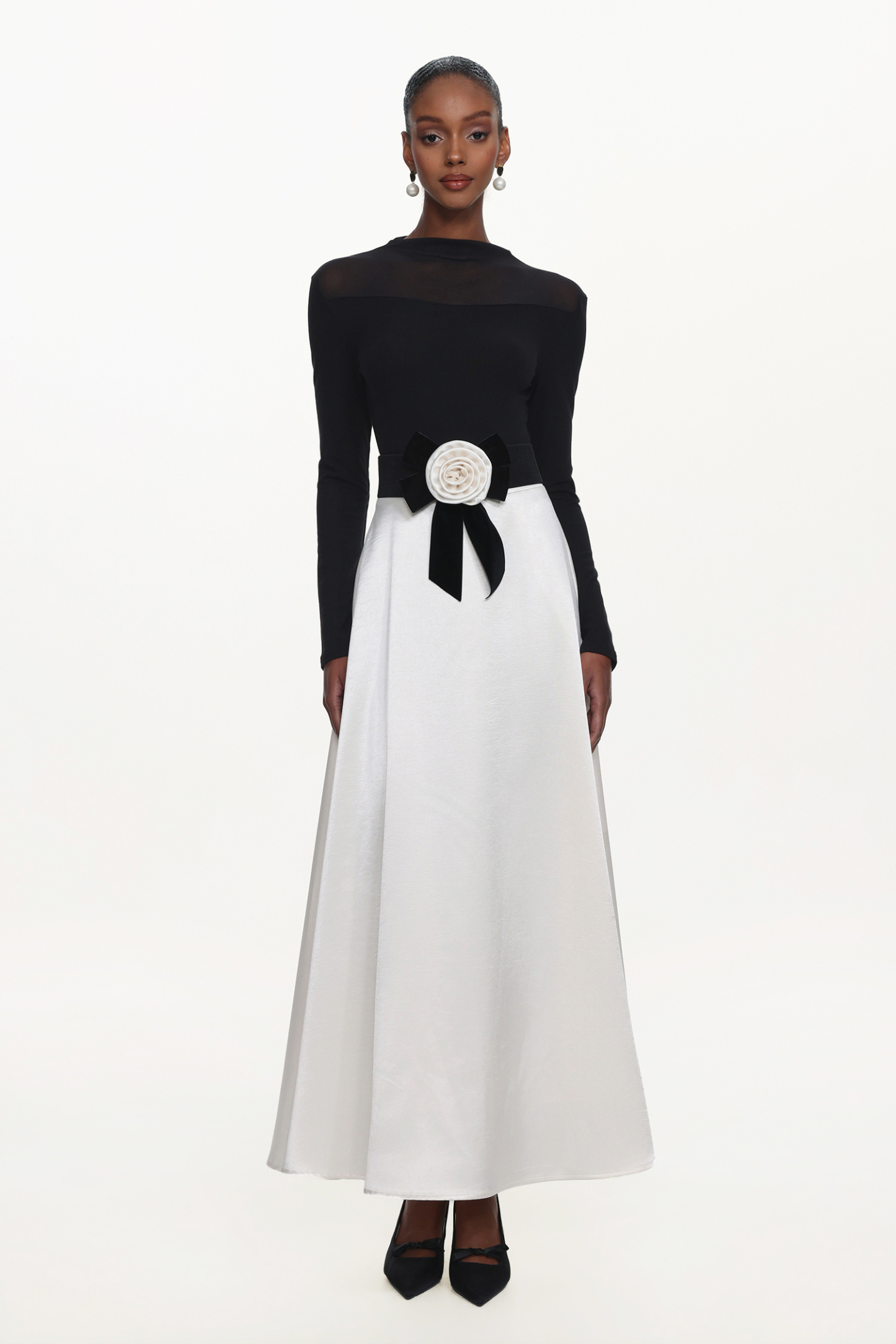 Heloise Elegant Contour Long Sleeve Contrast Floral Maxi Dress