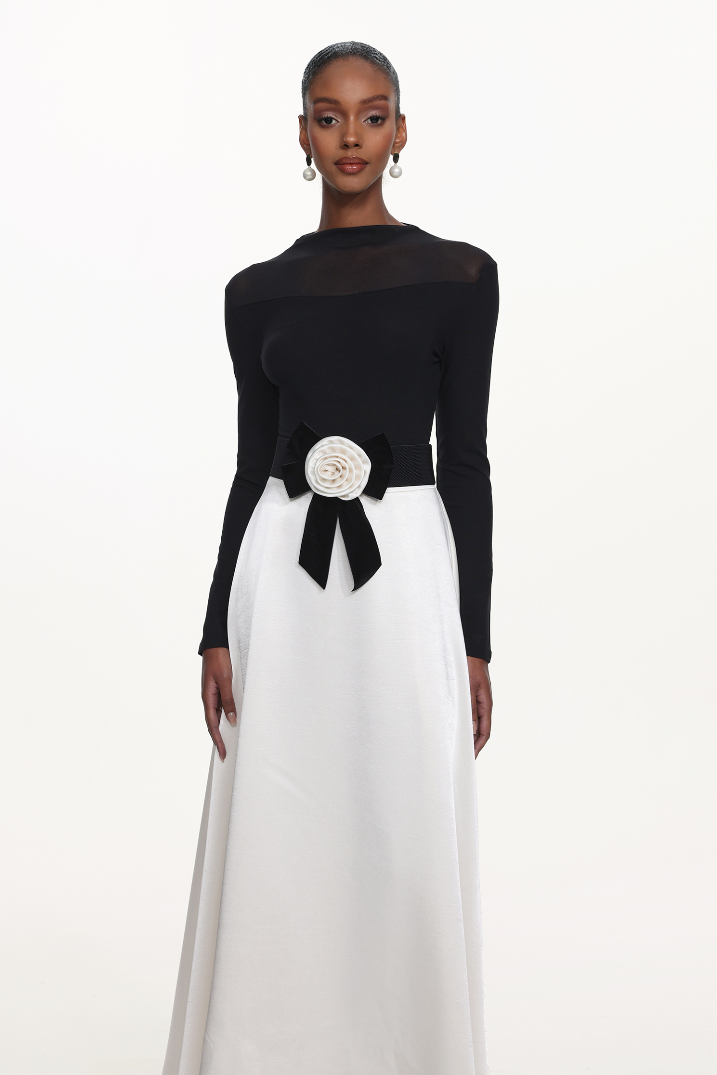 Heloise Elegant Contour Long Sleeve Contrast Floral Maxi Dress