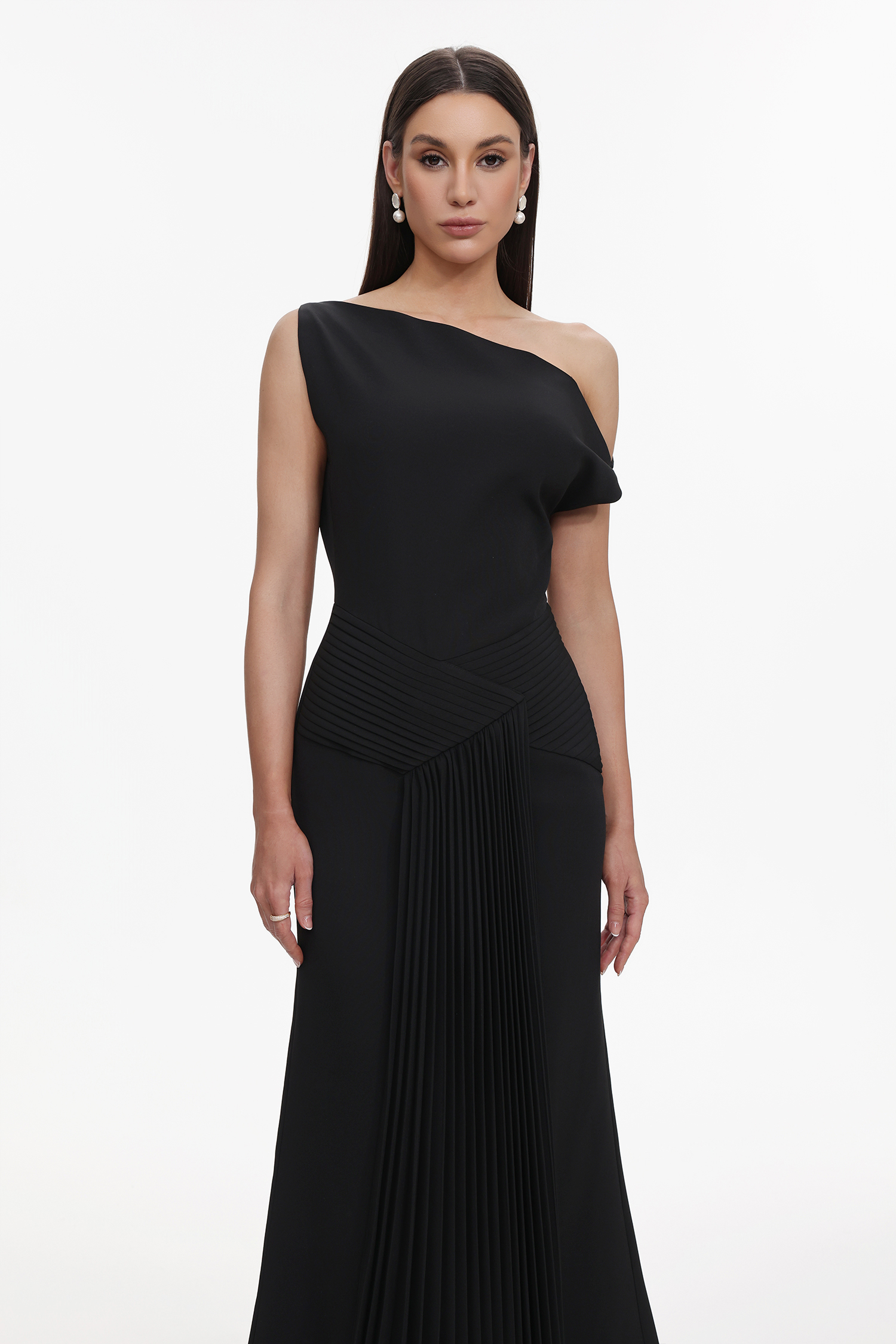 Juny Oblique Shoulder Sleeveless Folds Midi Dress