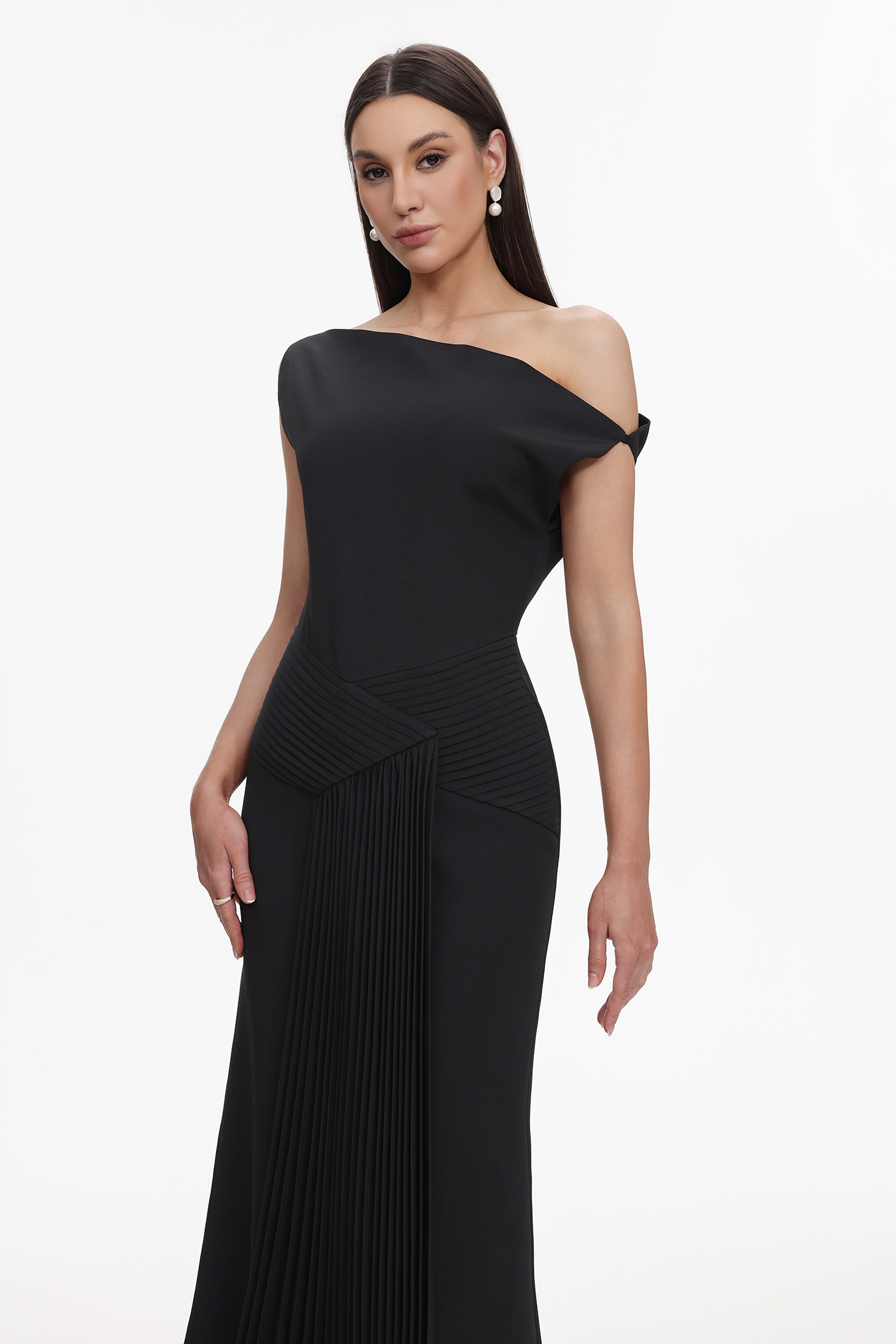 Juny Oblique Shoulder Sleeveless Folds Midi Dress