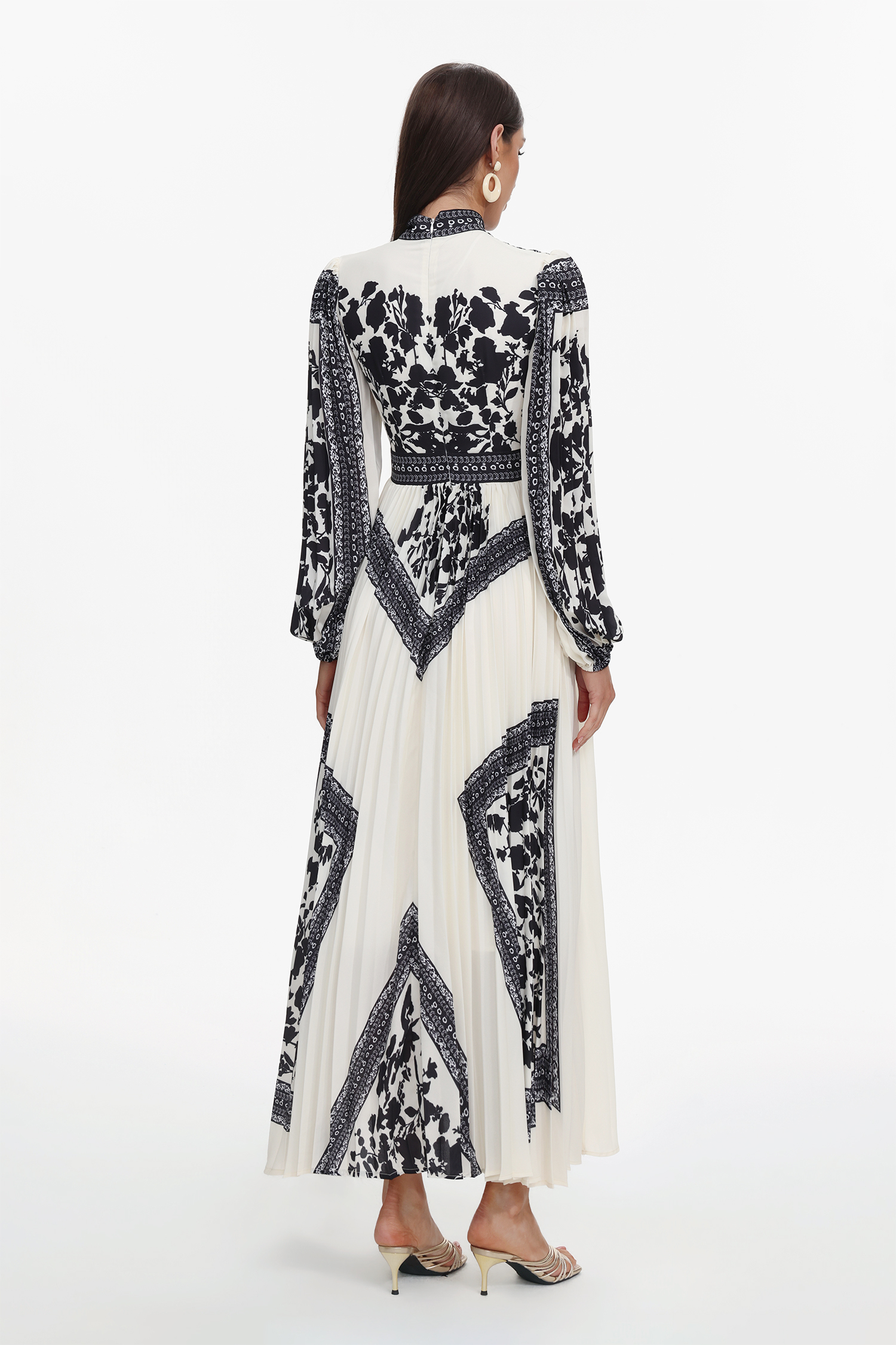 Sahara Resort Flowy Pleated Long Sleeve Printed Chiffon Black Maxi Dress