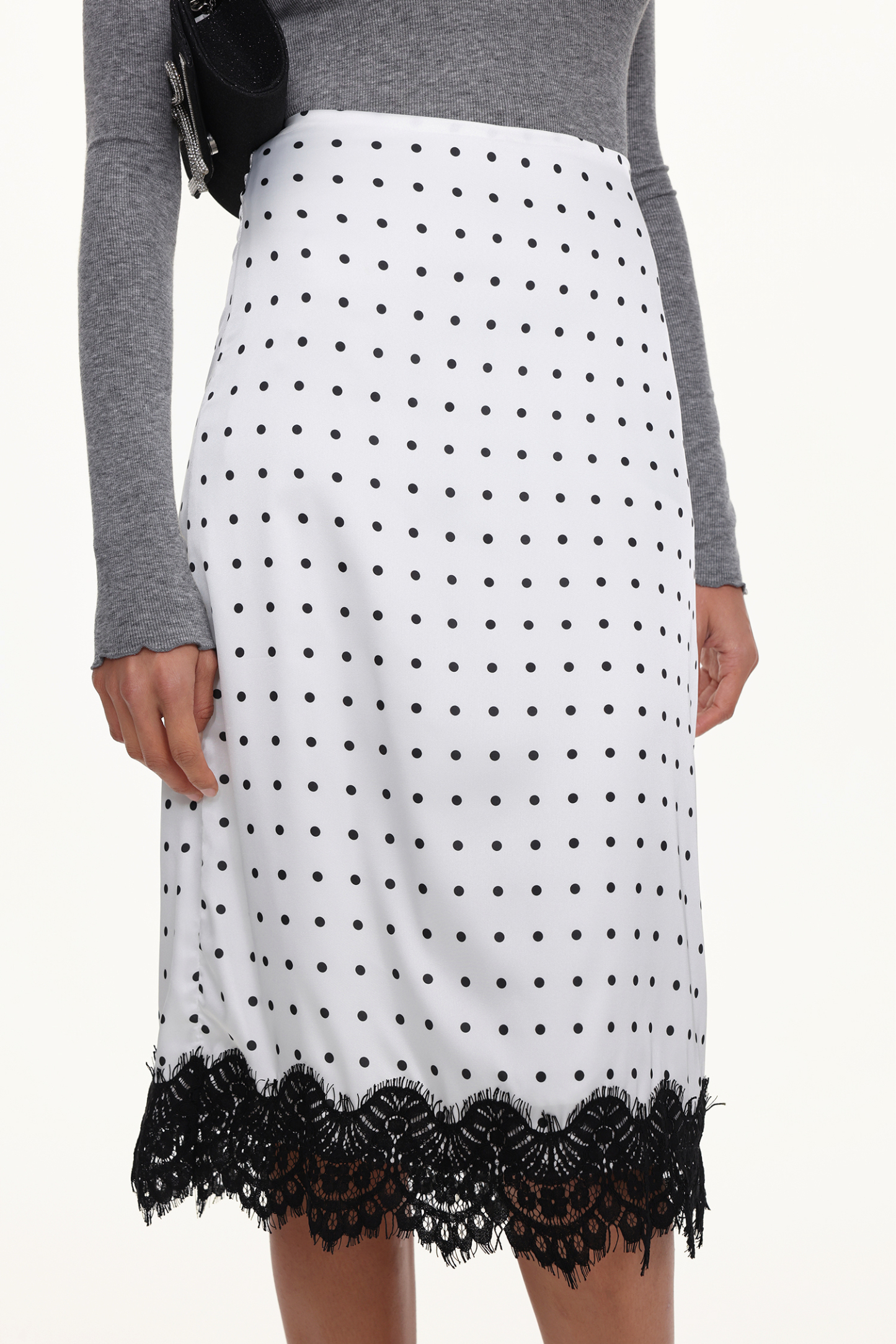 Uniko Elegant Contour Top And Skirt Set