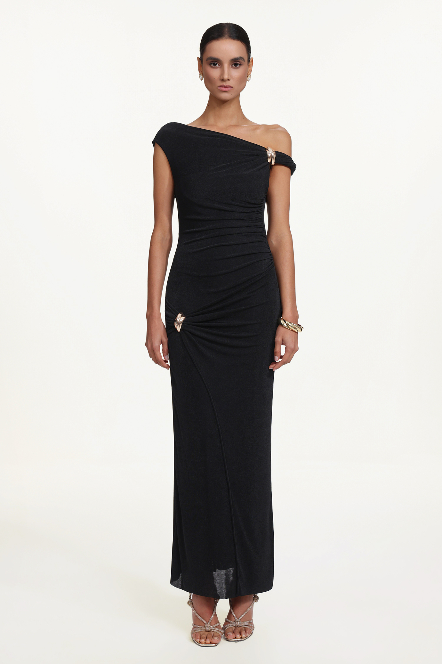 Kuller Elegant Contour Off Shoulder Twist Ruched Knit Black Maxi Dress