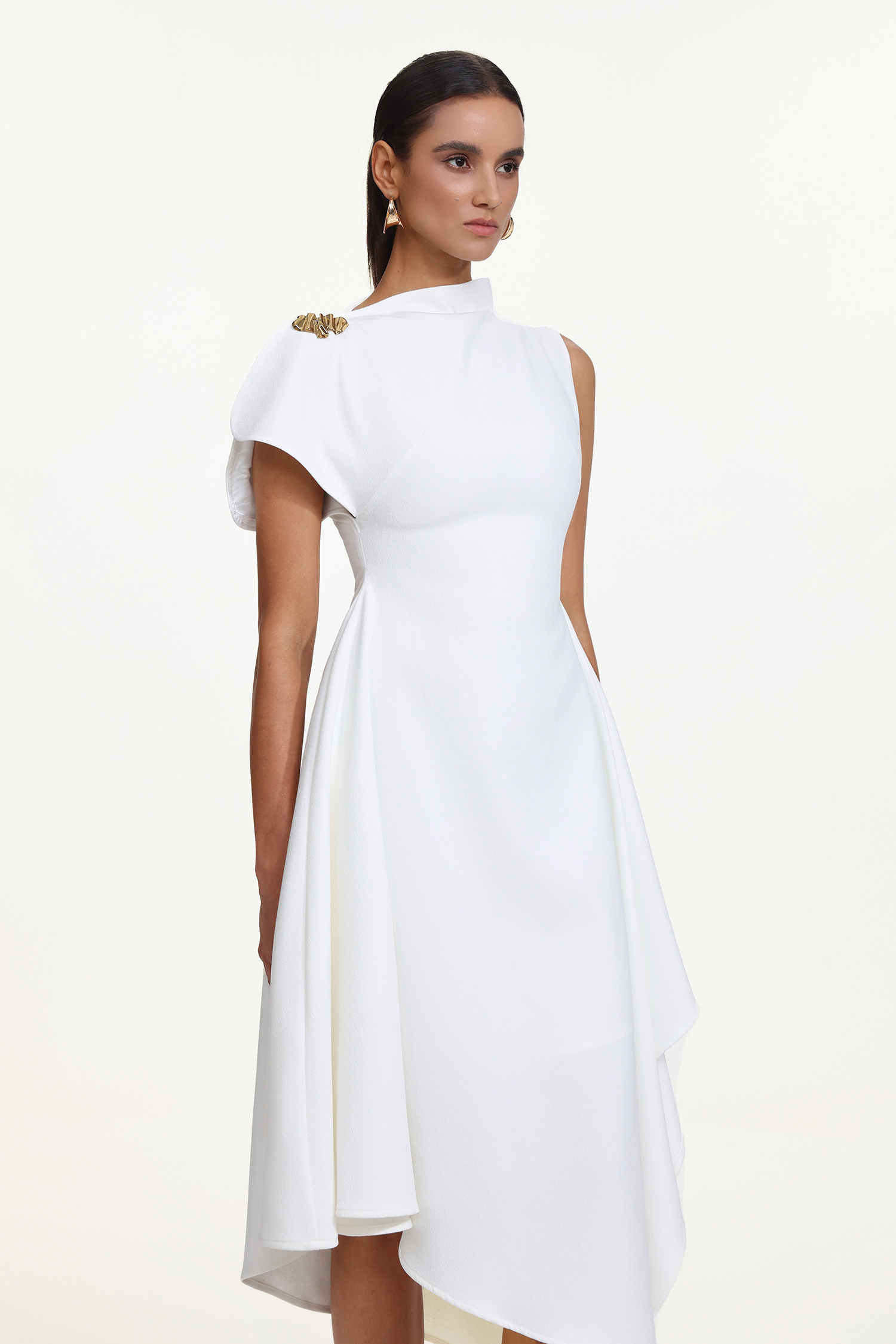 Weren Elegant Contour High Neck Asymmetric Maxi Dress