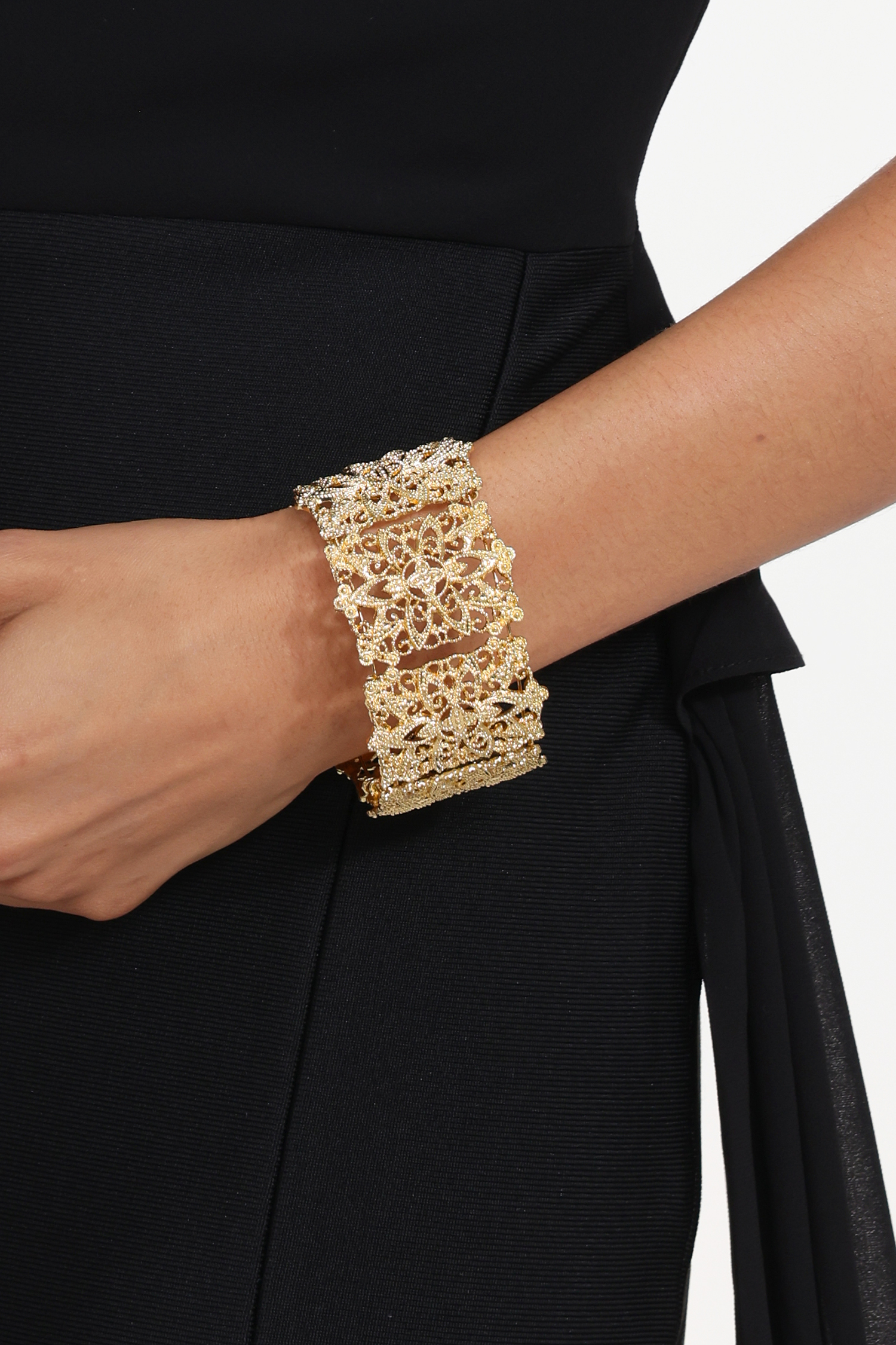 Kattin Cut Out Pattern Wide Open Bracelet