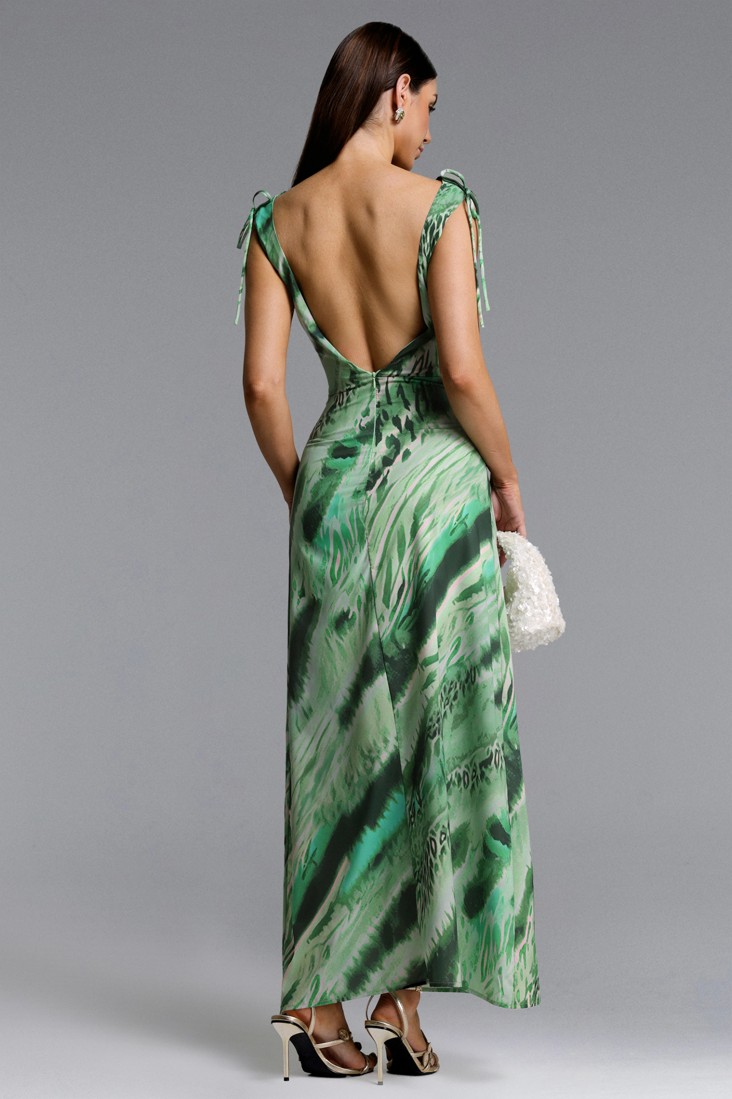 Uri Chic Contour V Neck Sleeveless Abstract Print Maxi Dress