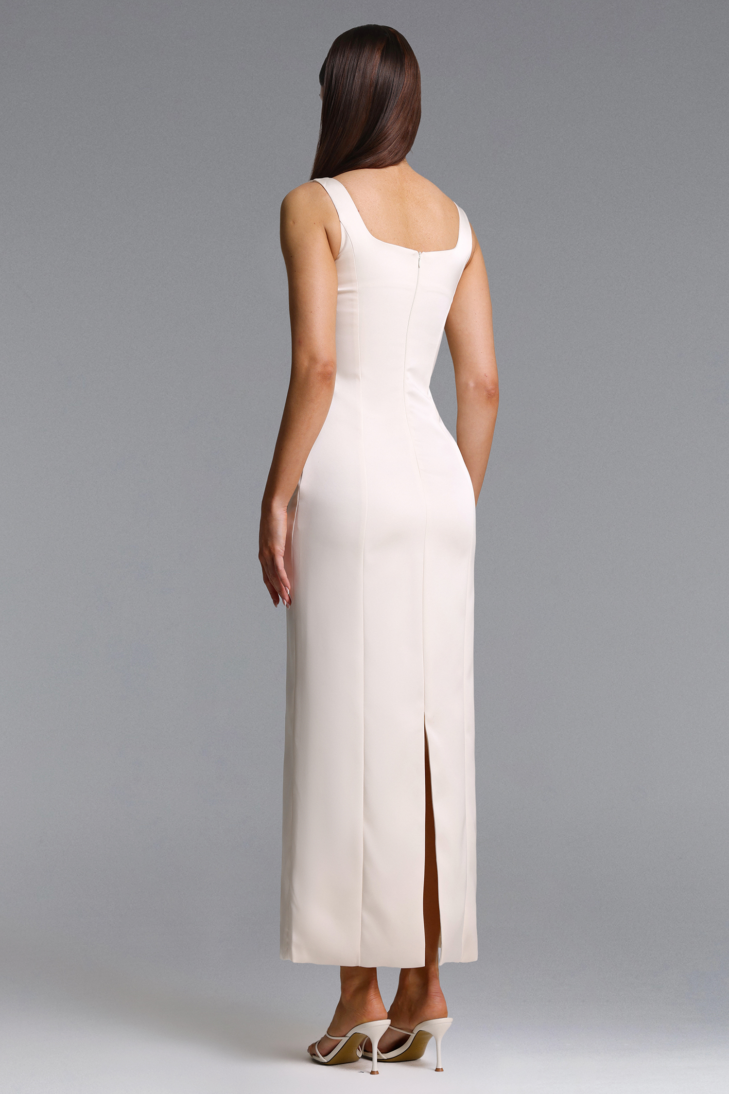 Mallen Romantic Contour Sleeveless Square Neck Floral Appique White Maxi Dress