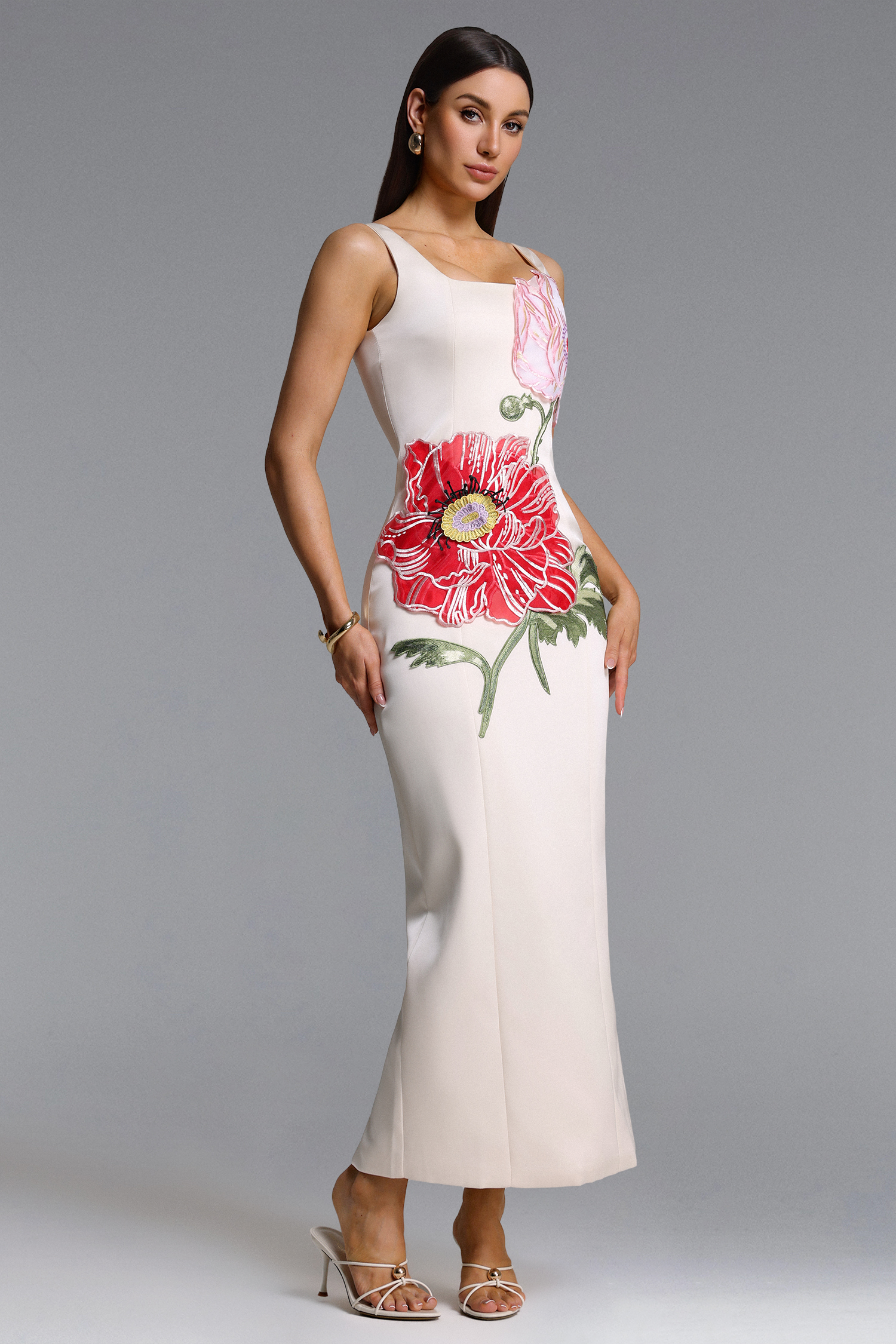 Mallen Romantic Contour Sleeveless Square Neck Floral Appique White Maxi Dress