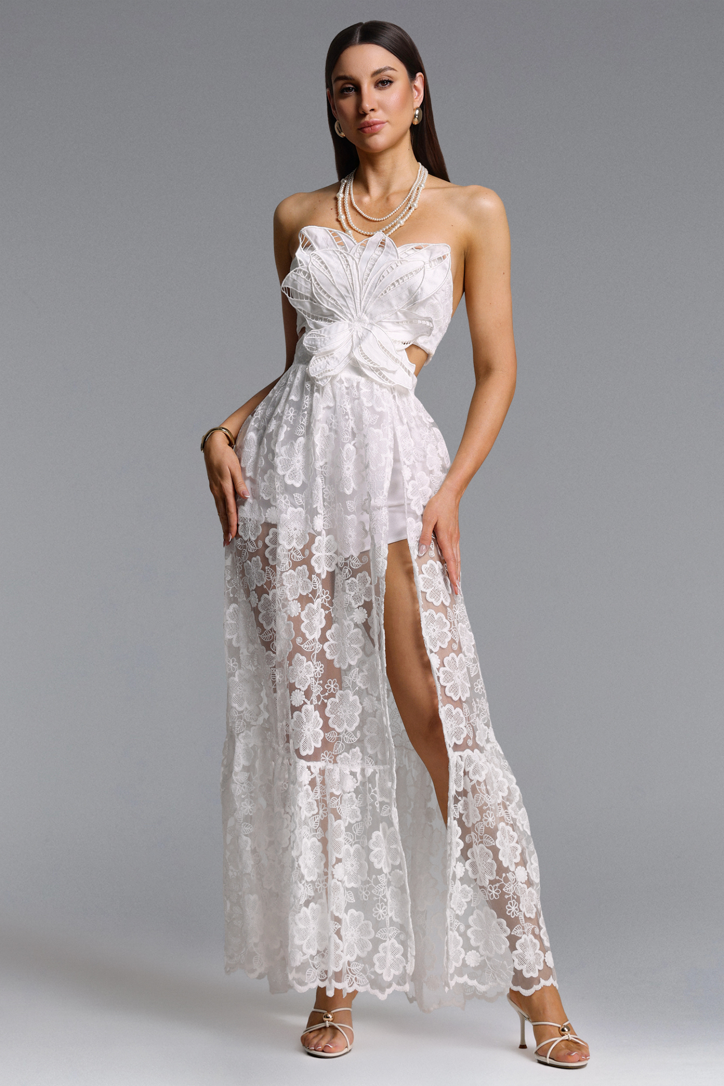Wila Elegant Flowy Strapless Floral Applique  Lace Maxi Dress