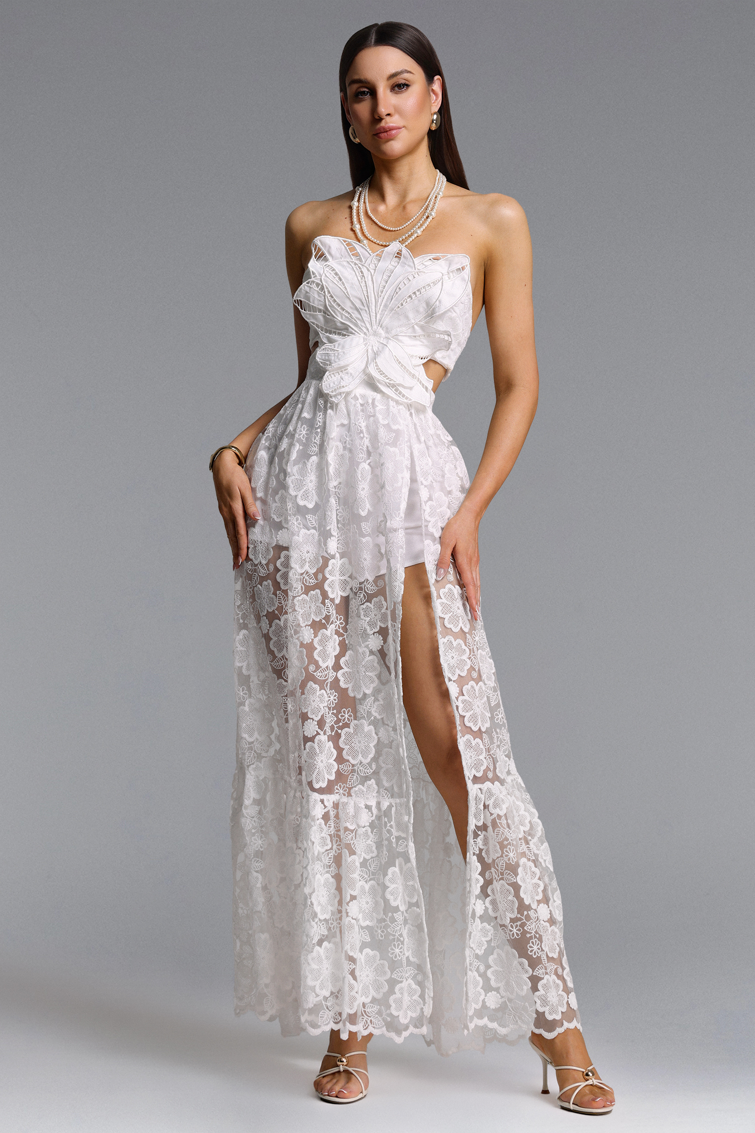 Wila Elegant Flowy Strapless Floral Applique  Lace Maxi Dress