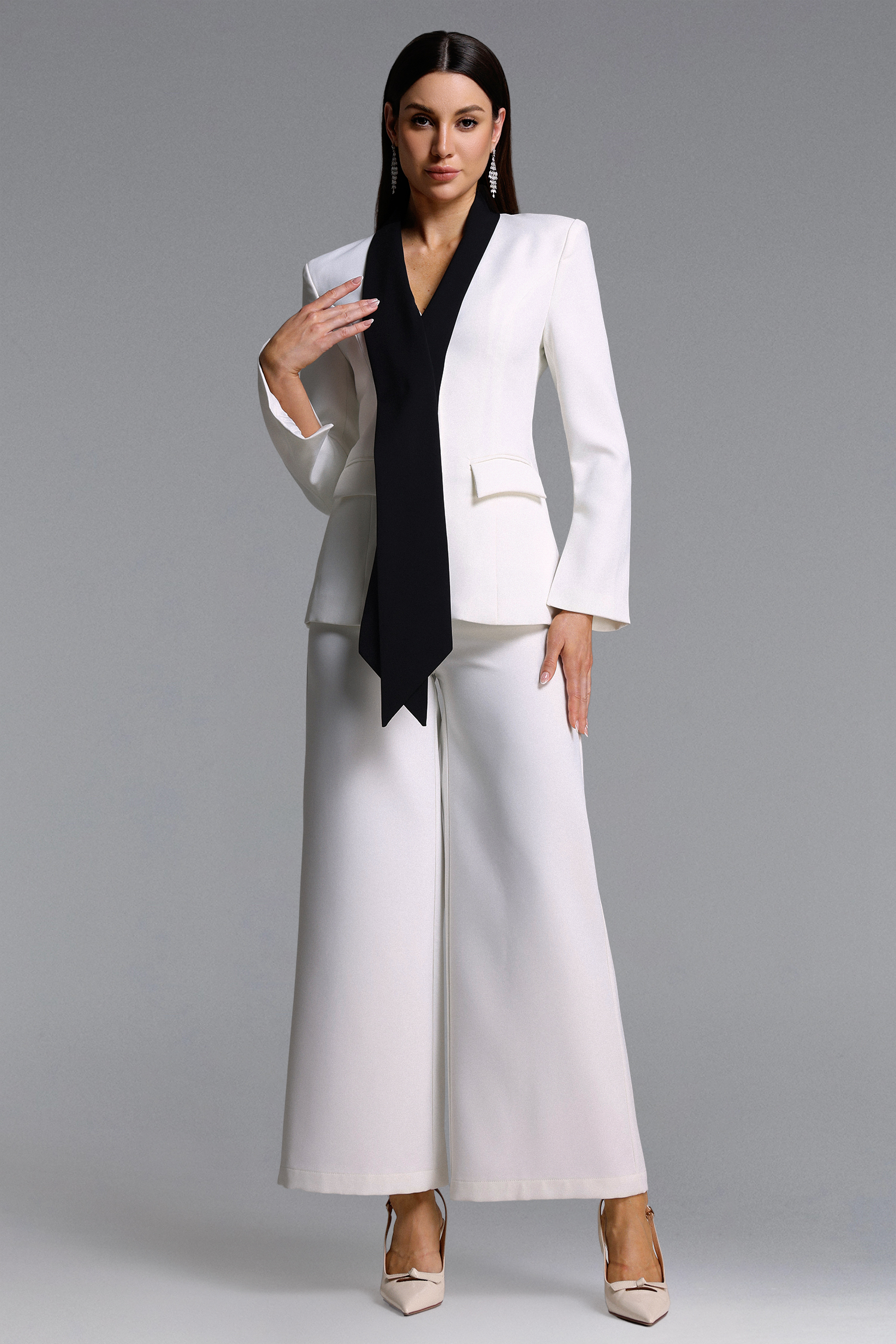 Umeko Classic Tailored Long Sleeve Contrast Lapel Blazer Set