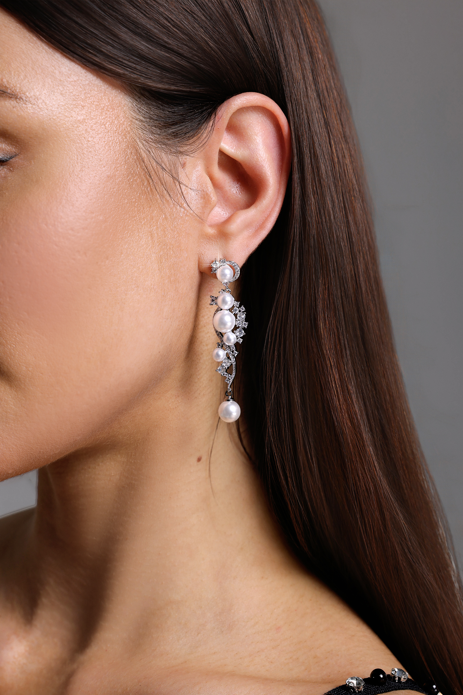 Zeren Pearl Geometry Diamond Earrings