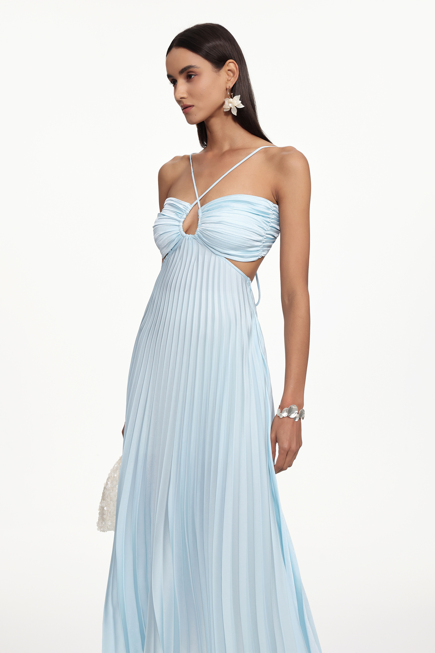Rey Resort Flowy Halter Cut Out Pleated Woven Maxi Dress