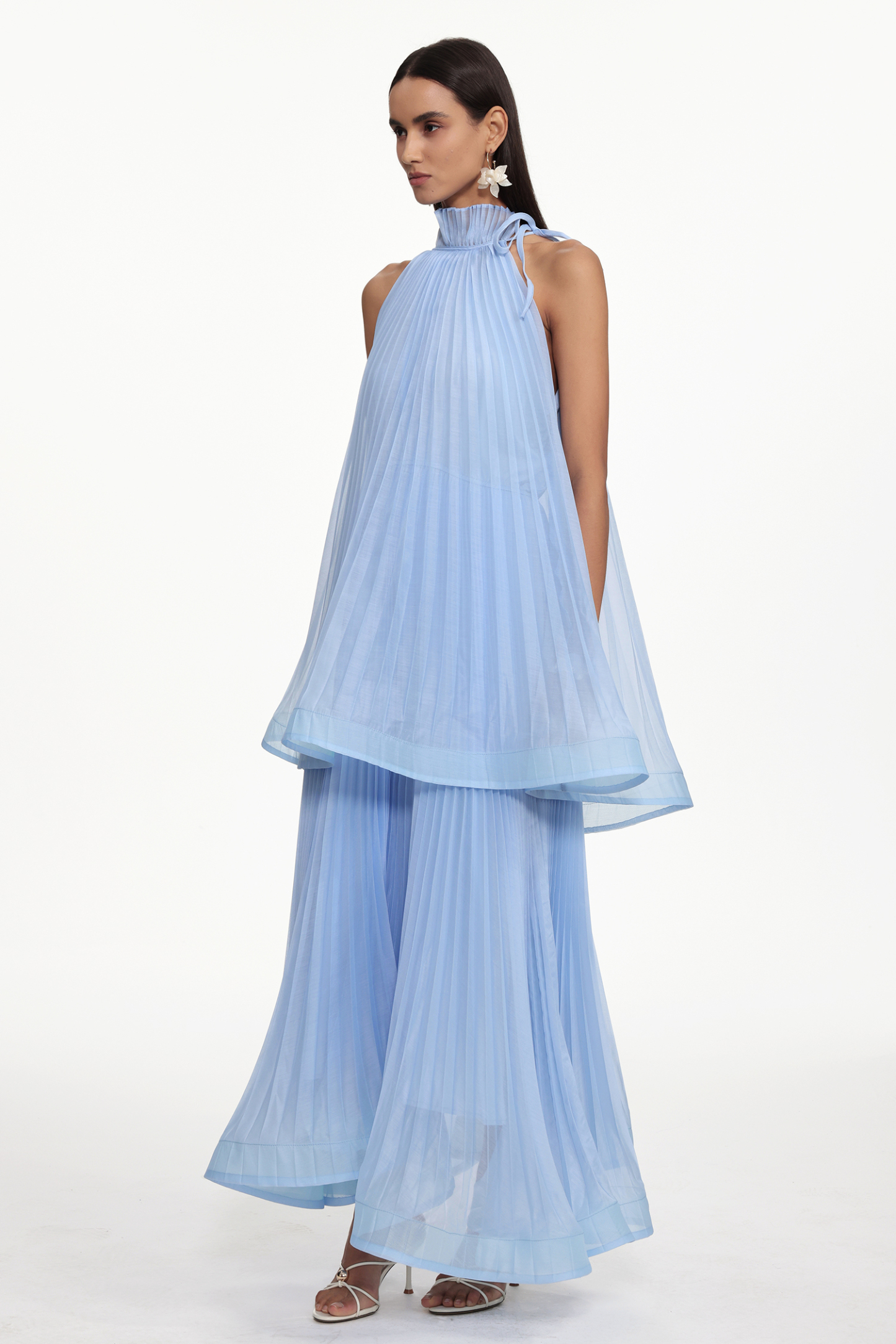 Terela Resort Flowy Sleeveless Pleated Woven Maxi Dress