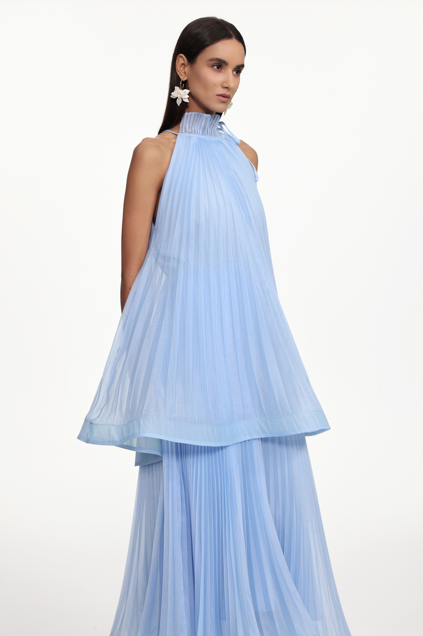 Terela Resort Flowy Sleeveless Pleated Woven Maxi Dress