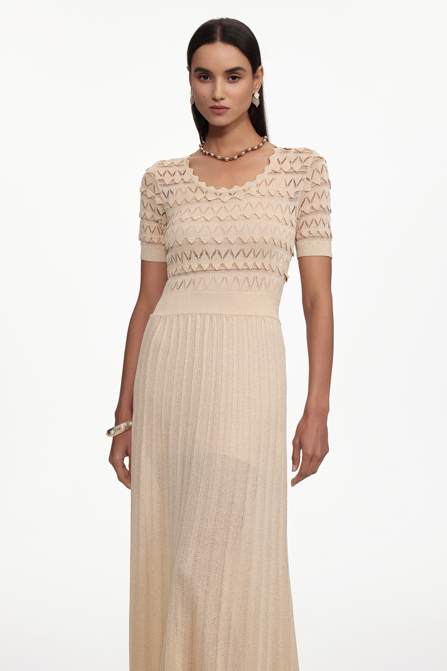 Horga Resort Contour Short Sleeve Pleated Knit Maxi Dress