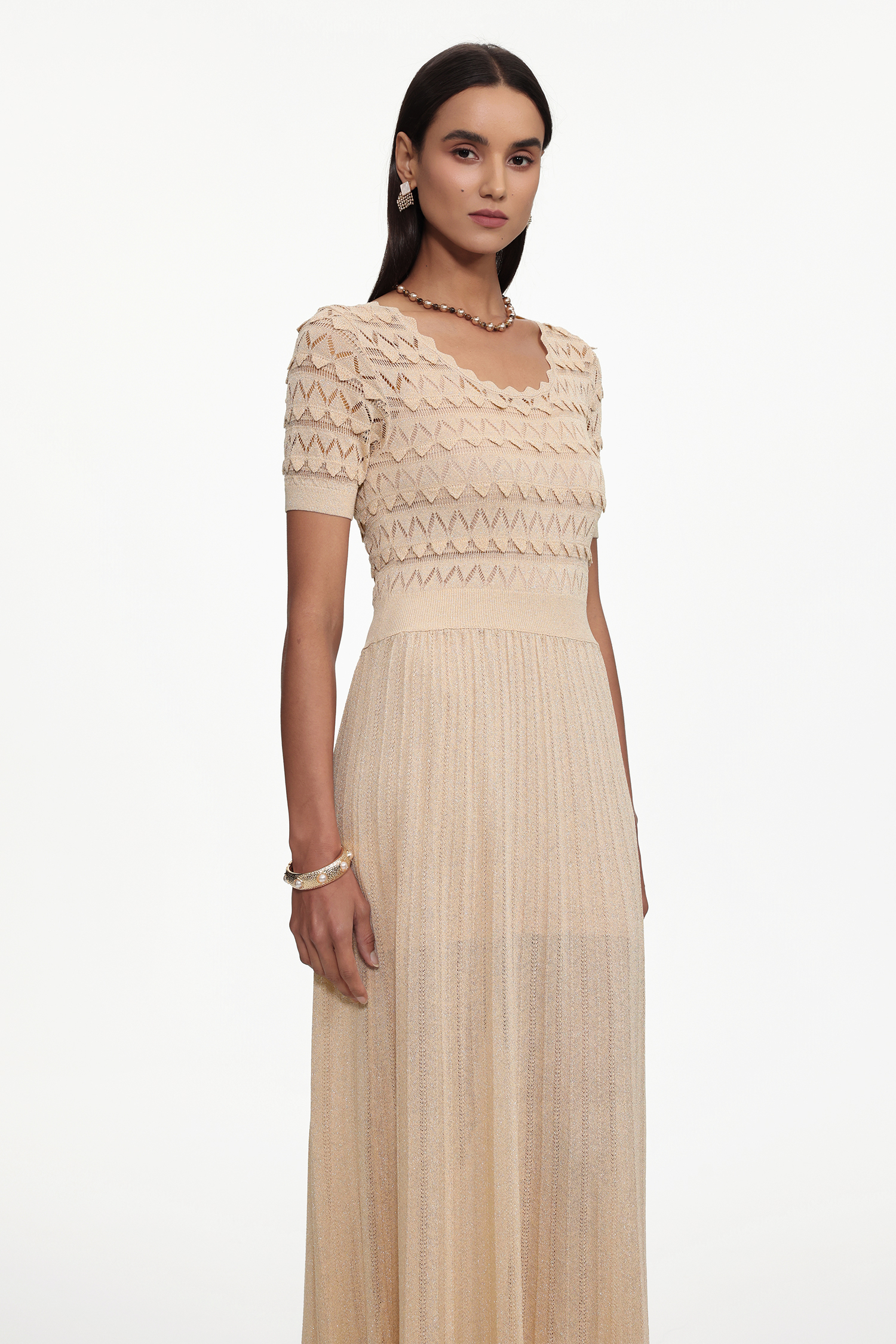Horga Resort Contour Short Sleeve Pleated Knit Maxi Dress