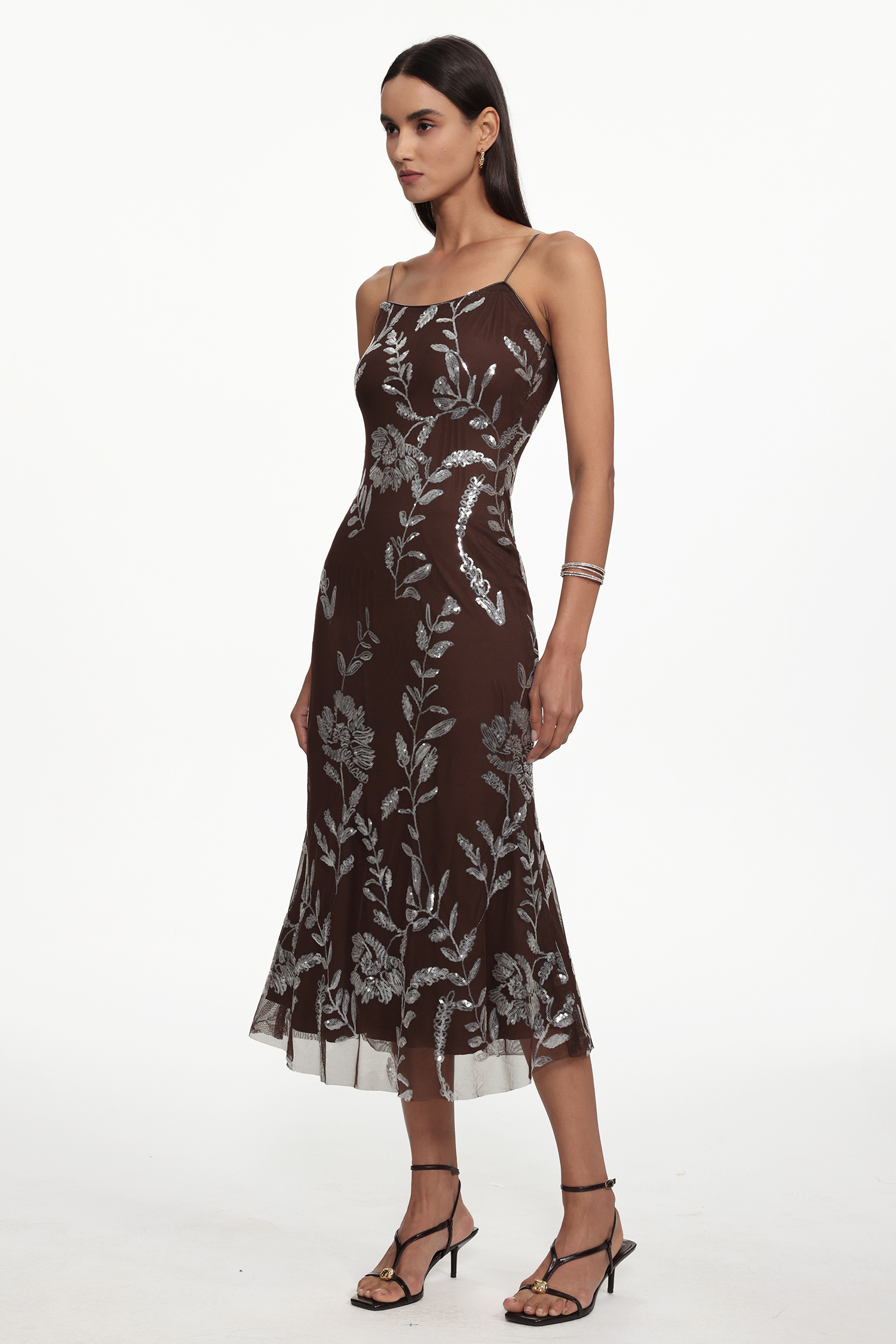Selien Elegant Contour Sleeveless Floral Sequin Embroidered Mesh Maxi Dress