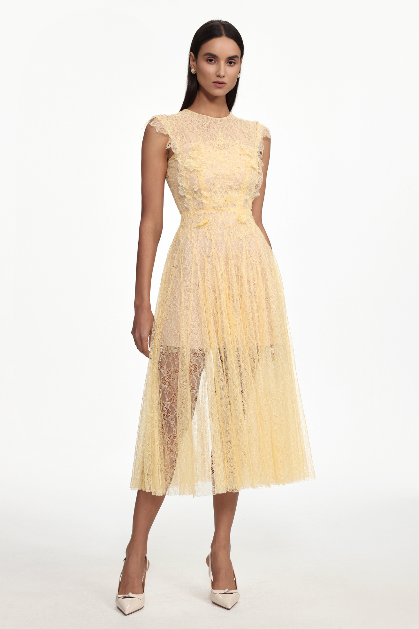 Kaidi Romantic Flowy Sleeveless Lace Maxi Dress