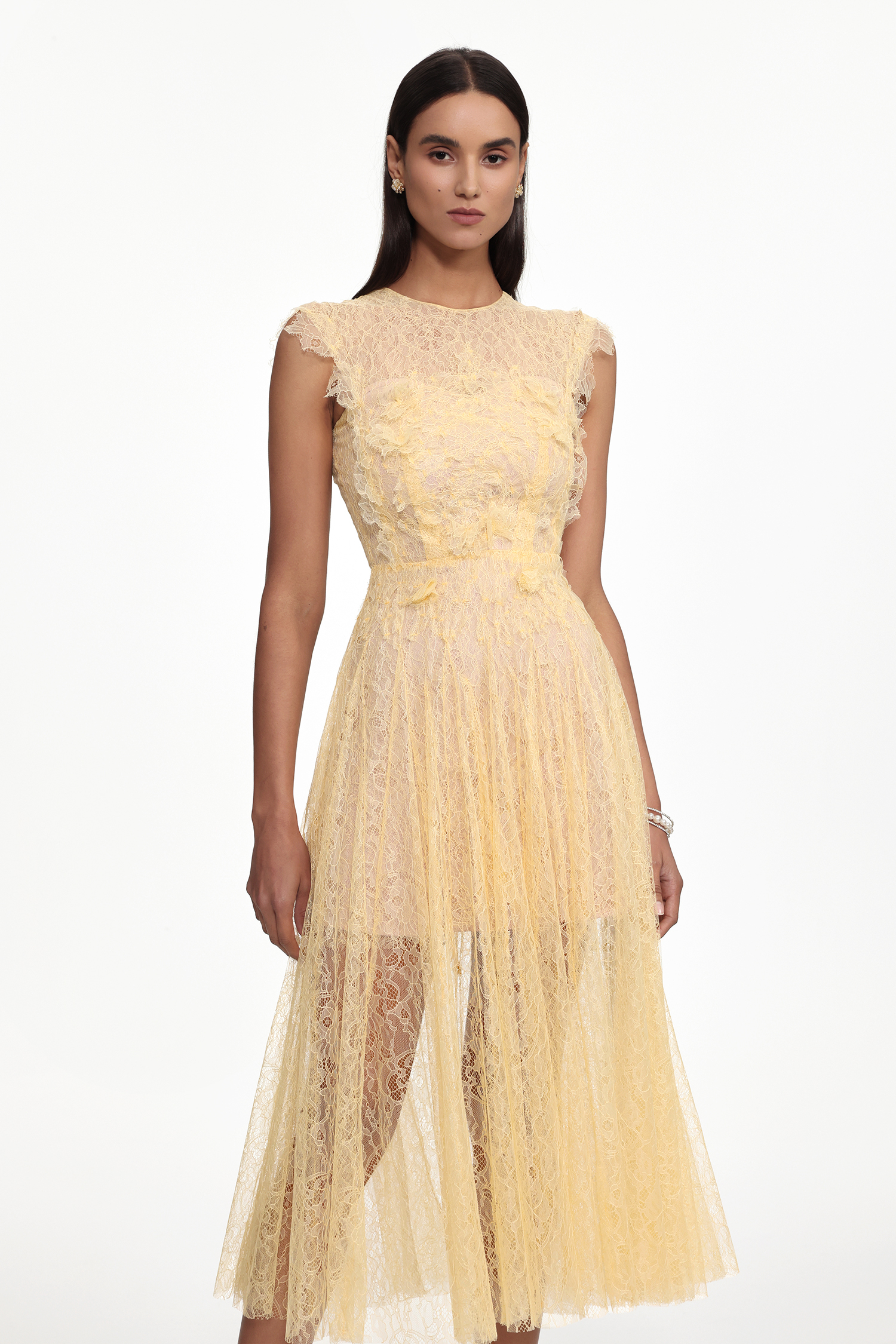 Kaidi Romantic Flowy Sleeveless Lace Maxi Dress
