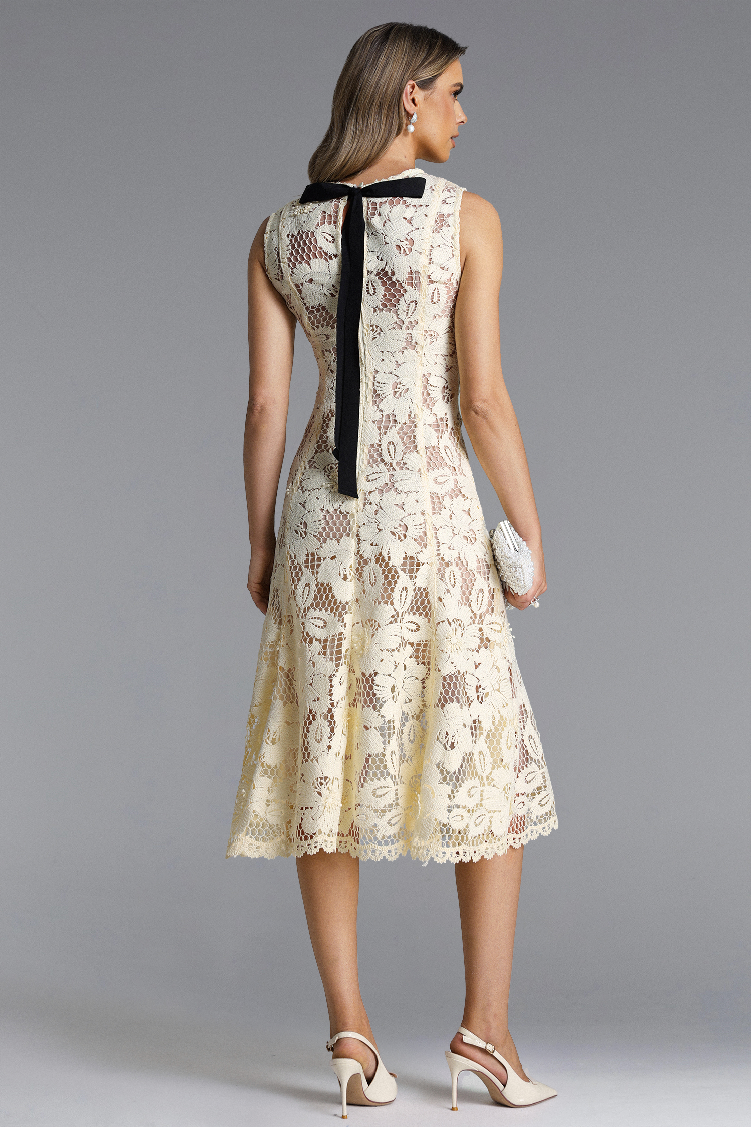 Wanie Elegant Flowy Sleeveless Lace Maxi Dress